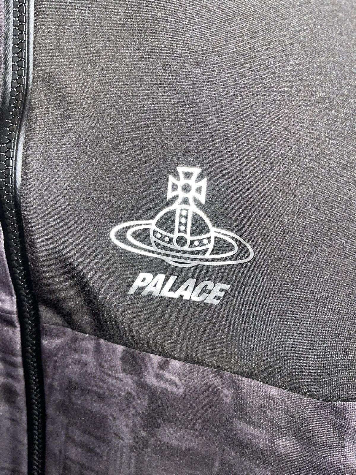 Palace × Vivienne Westwood XL. Palace x Vivienne Westwood Gore-Tex mono print jacket Size US XL / EU 56 / 4 - 3 Thumbnail