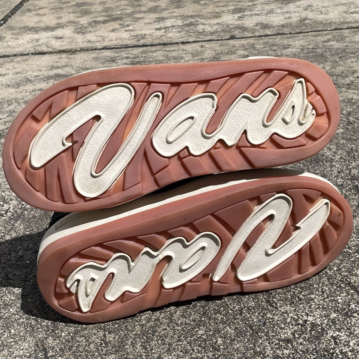 Vans Vintage VANS CHUCKY CANVAS HI V6346 Made in Korea Size US 9.5 / EU 42-43 - 13 Thumbnail