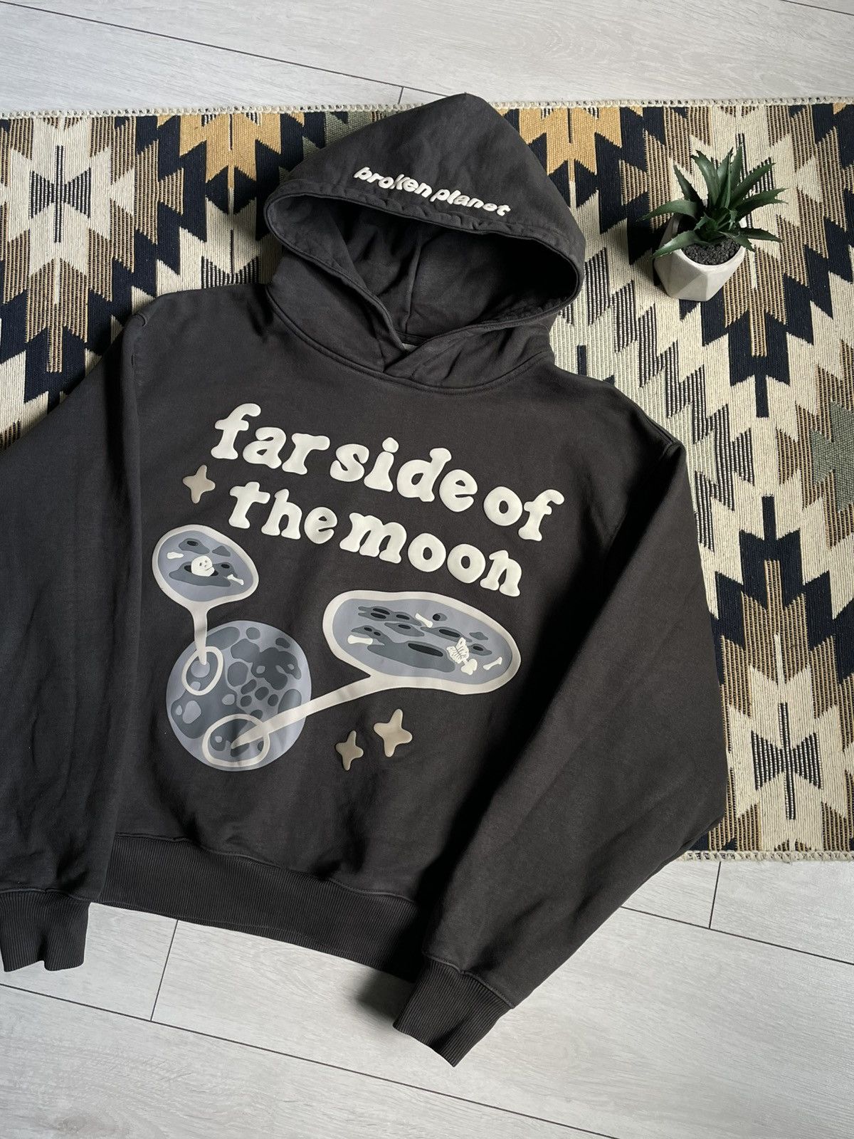 Other Broken Planet “far side in the moon” Hoodie Size US M / EU 48-50 / 2 - 3 Thumbnail