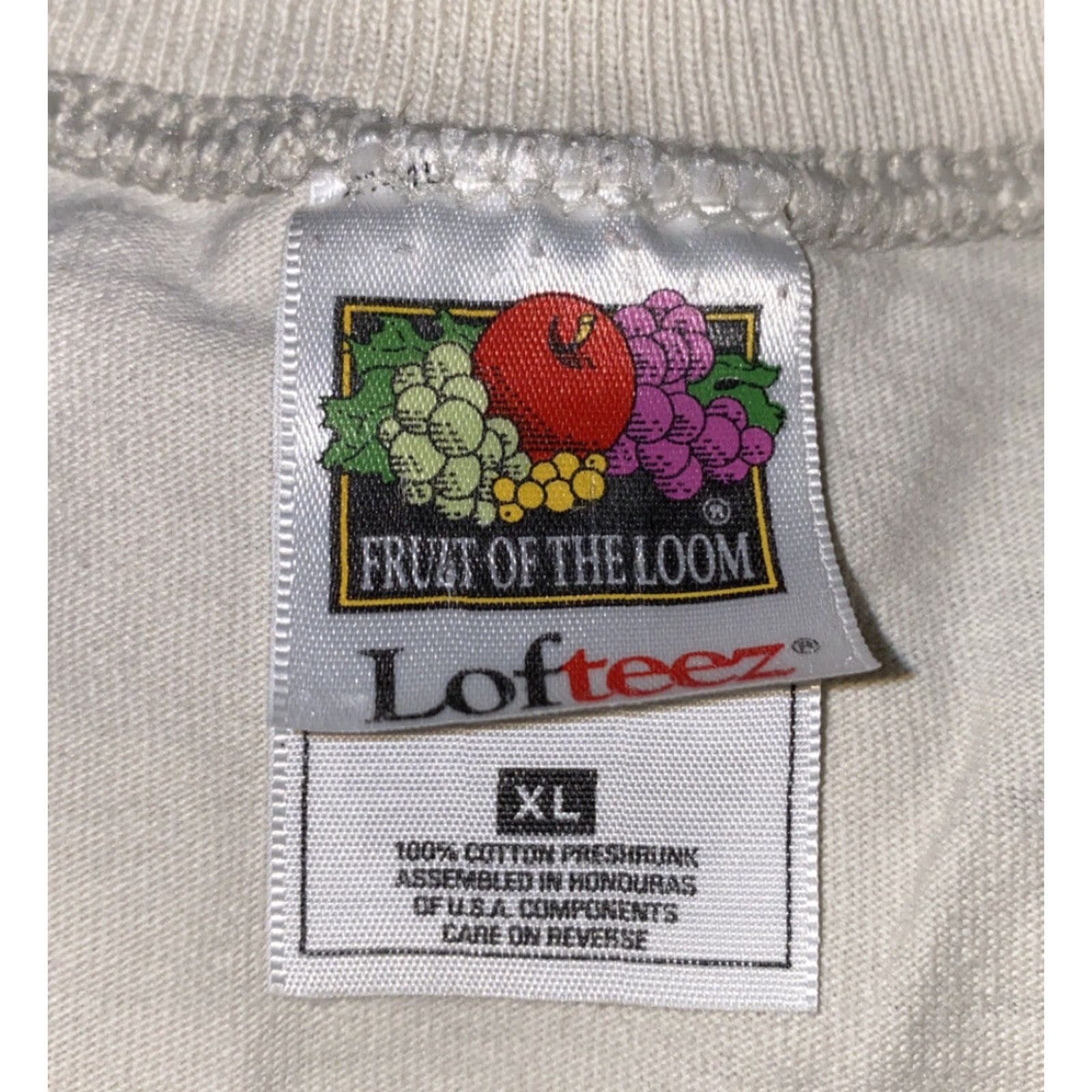 Fruit Of The Loom VINTAGE Fruit of the Loom Yakima Beige Graphic T-Shirt Mens XL Short Sleeve Cotton T-Shirt Beige Graphic 90s Event? (keep optional) Size US XL / EU 56 / 4 - 5 Thumbnail