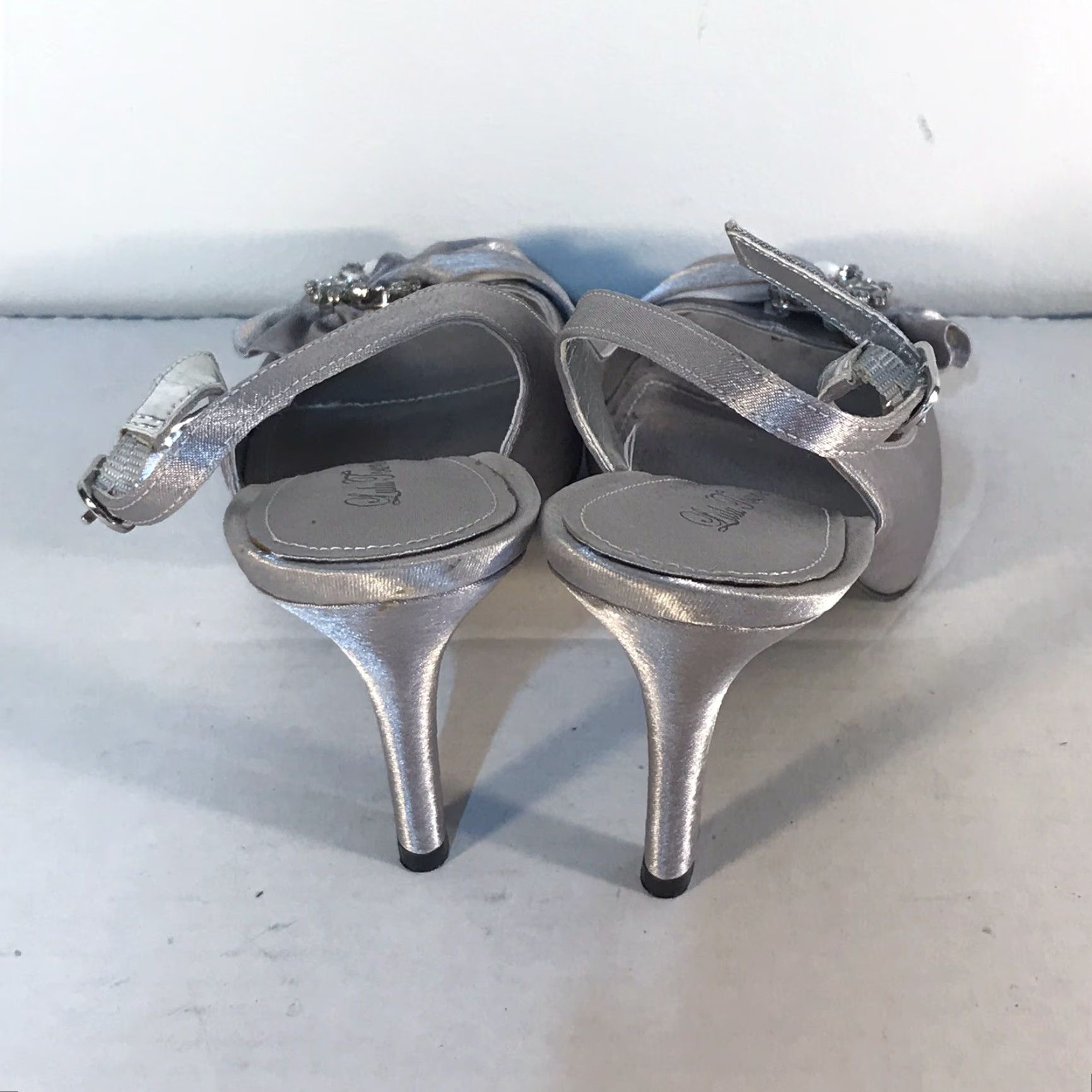 Vintage Lulu Townsend Silver Heel Pumps Womens Size 8M Slingback Rhinestone Bow Party Wedding Size US 8 / IT 38 - 3 Thumbnail