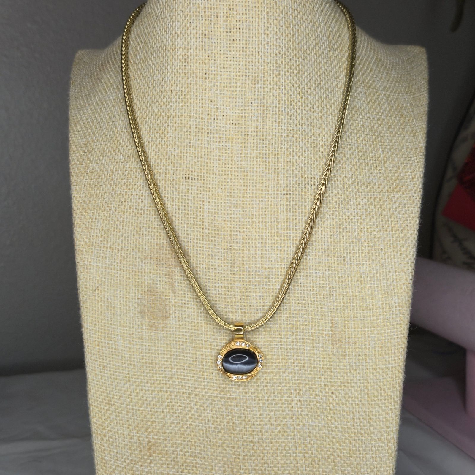 Vintage Roman Vintage Gold-Tone Necklace Crystals & Gray Cabochon Size ONE SIZE - 1 Thumbnail