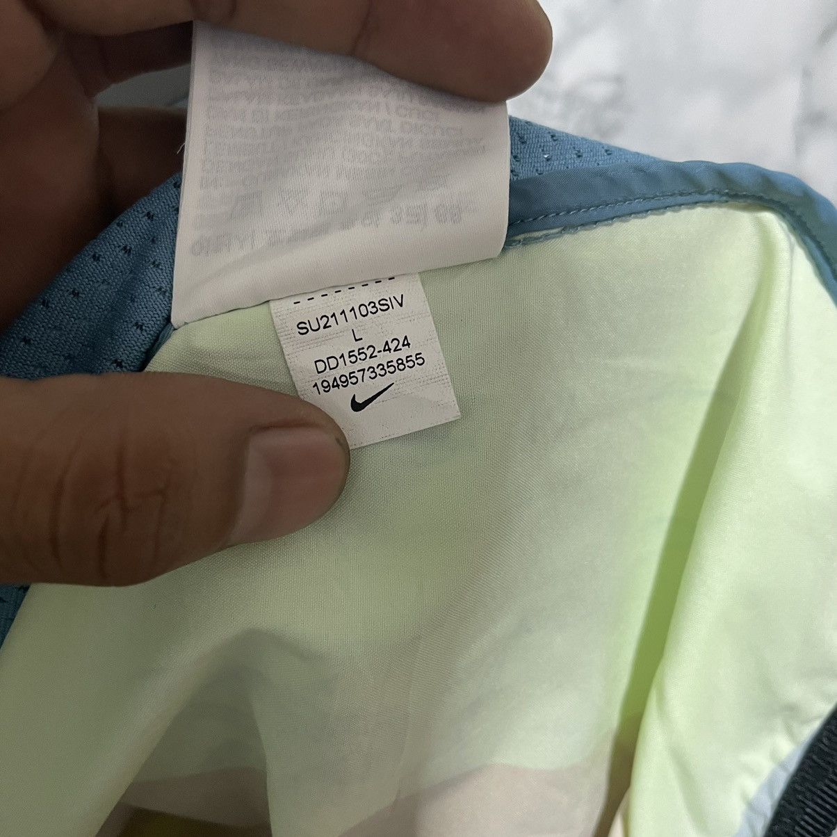 Nike Nike running jacket Size US L / EU 52-54 / 3 - 7 Thumbnail