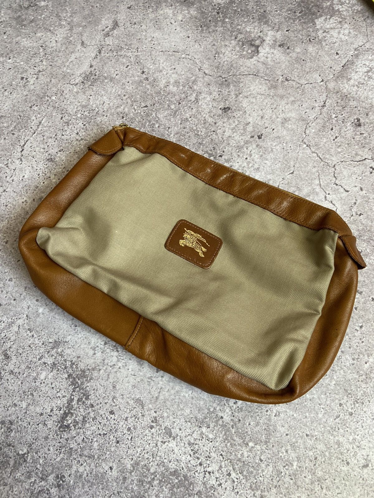 Burberry Burberry Prorsum Cosmetic Bag Leather Logo Size ONE SIZE - 2 Thumbnail