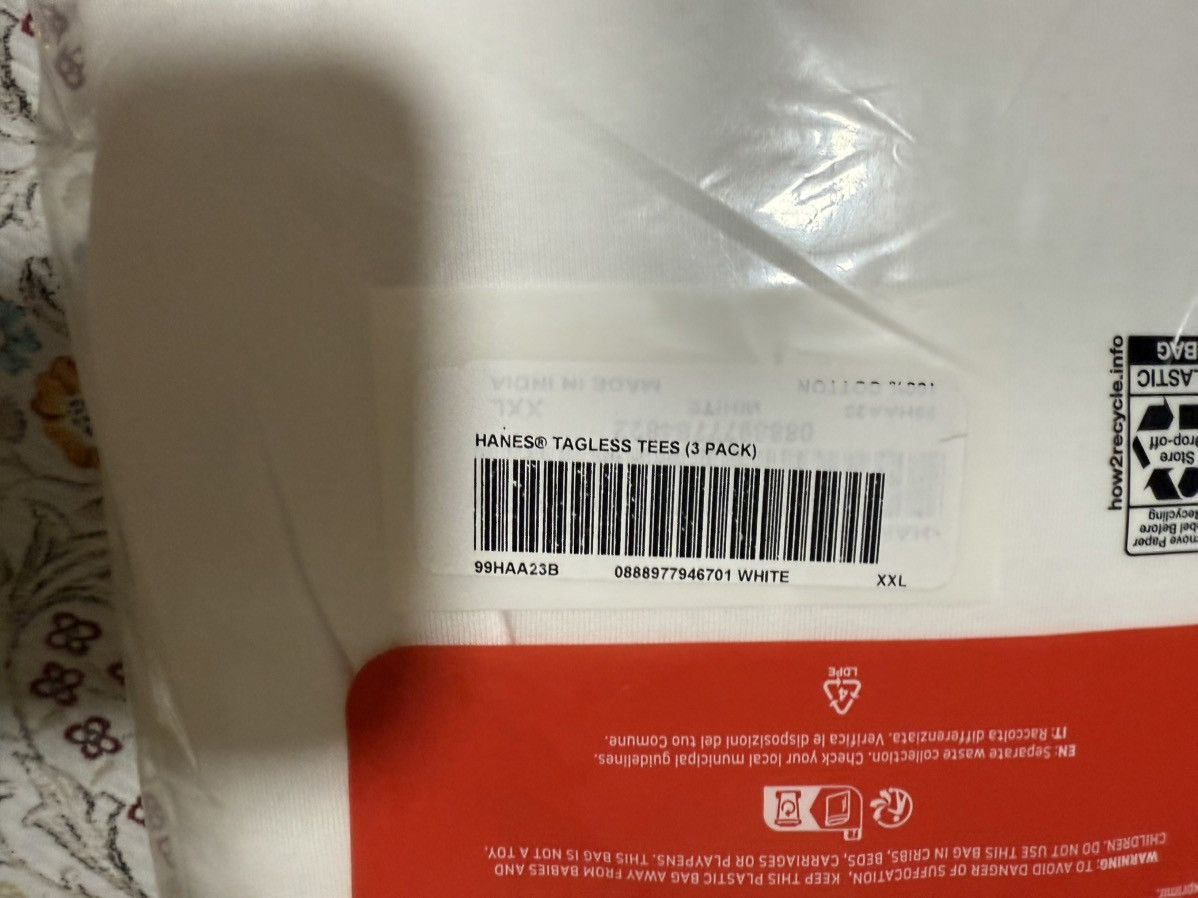 Hanes × Supreme Supreme Hanes Tagless Tees Size XXL 3-Pack White T-Shirt Size US XXL / EU 58 / 5 - 7 Thumbnail