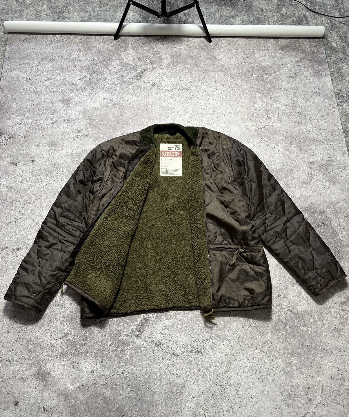 Japanese Brand Vintage Y2K SURPLUS TEX 75 Military Quilted jacket Size US XL / EU 56 / 4 - 1 Thumbnail