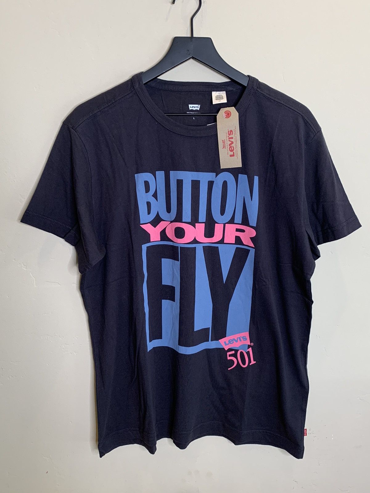 Levi's *RARE* New Levi’s Button Your Fly Graphic T-Shirt - Large Size US L / EU 52-54 / 3 - 1 Thumbnail