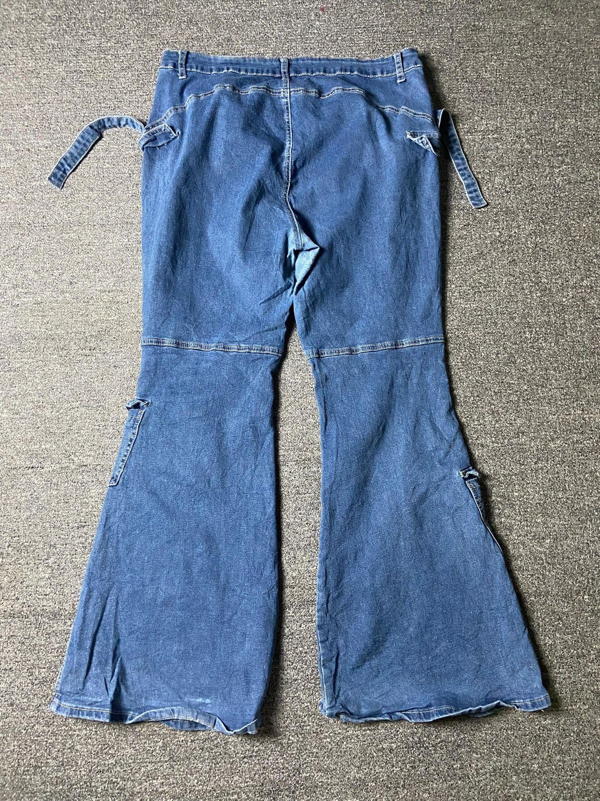 Shein SHEIN Curve Bootcut Cargo Jeans (139) Size 35" - 2 Thumbnail