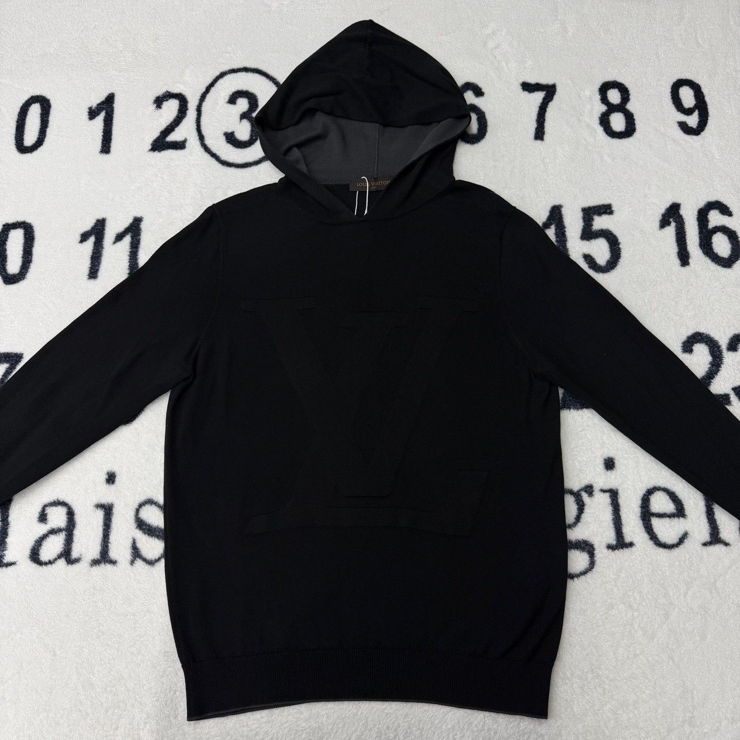 Louis Vuitton Louis Vuitton Retro Black Hoodie l Men Size US L / EU 52-54 / 3 - 1 Thumbnail