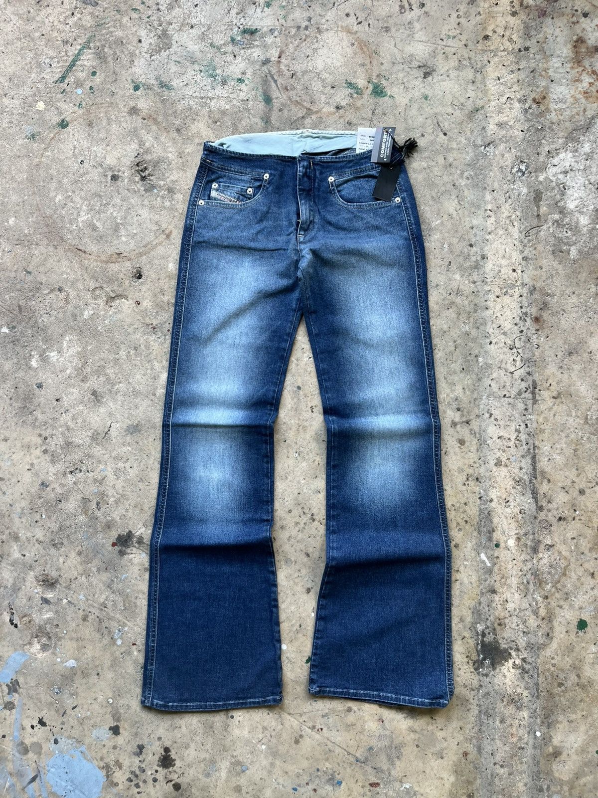 Diesel VTG Dead Stock Diesel Jeans Flare/Bootcut Wide Leg Pants Size 26" / US 2 / IT 38 - 2 Thumbnail