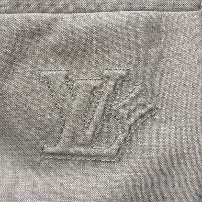 Louis Vuitton Louis Vuitton size US 50 FW25 Pre-Fall Men's Khaki Drawstri Size US 34 / EU 50 - 6 Thumbnail