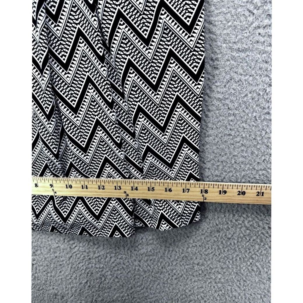 Talbots Talbots Wrap Dress Womens Medium Petite Black White Geometric Nylon Blend Ladies Geometric Pattern Short Sleeve V-Neck Pullover Casual Dress Size M / US 6-8 / IT 42-44 - 6 Thumbnail