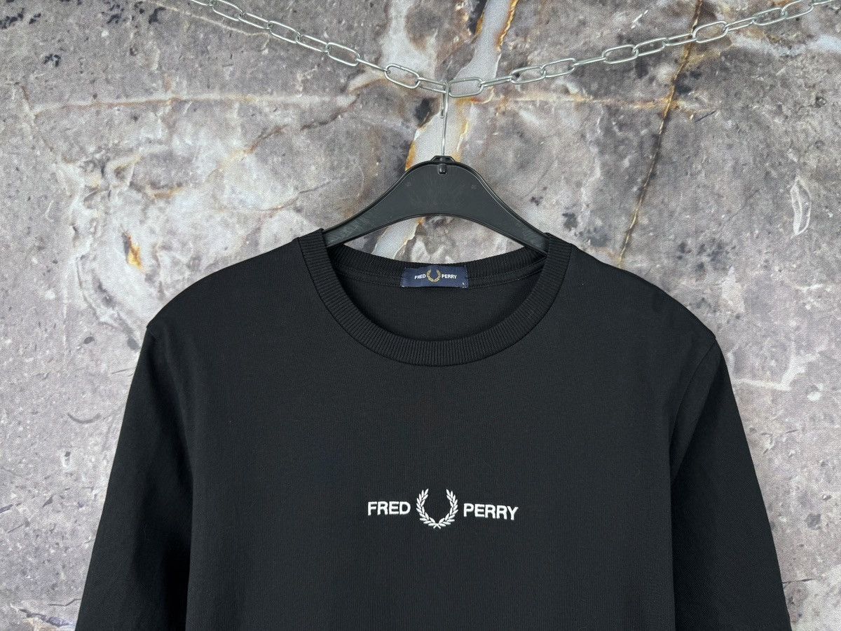Fred Perry Mens Fred Perry Black T-Shirt Laurel Wreath Logo Size Large Size US L / EU 52-54 / 3 - 2 Thumbnail