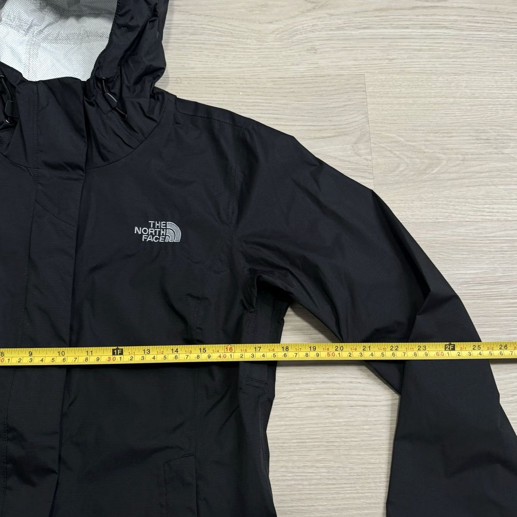The North Face VINTAGE Womens The North Face Venture 2 Jacket Hooded Waterproof DryVent Black XS Womens Size XS / US 0-2 / IT 36-38 - 2 Thumbnail