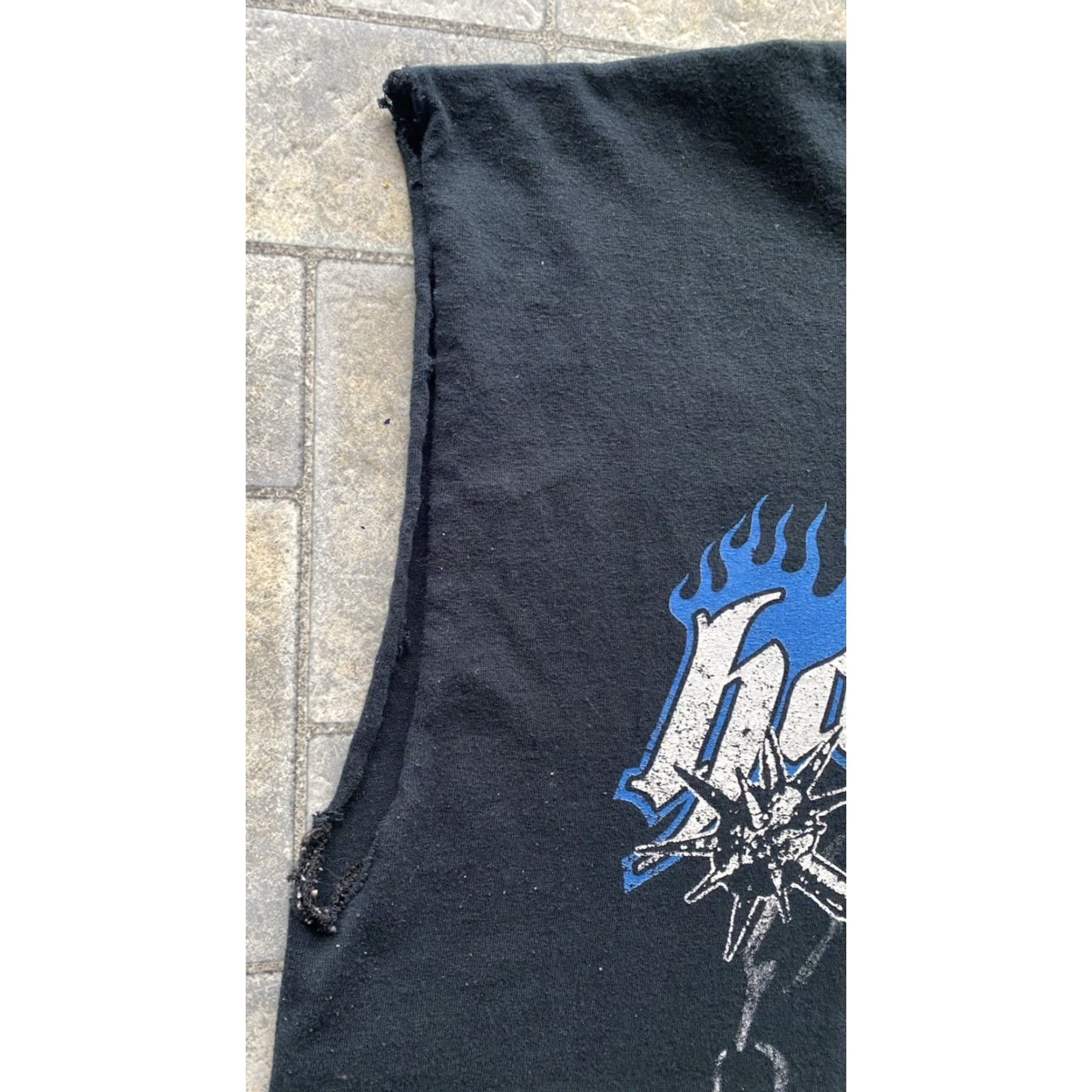 Gildan Hatebreed Honor Never Dies Cut Off Sleeveless T Shirt Black Gildan Men’s XL Band Mens Size US XL / EU 56 / 4 - 7 Thumbnail
