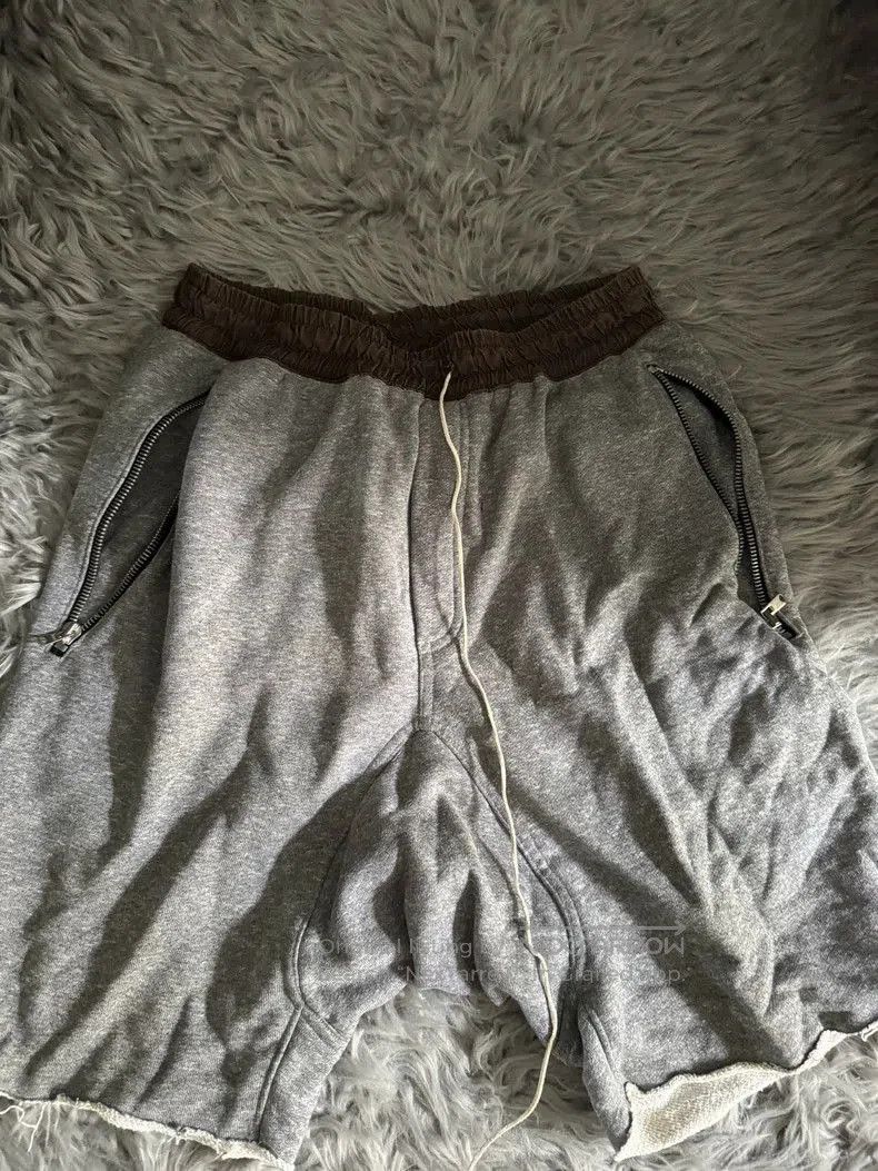 Fear of God Fear of God 4th Gray Drawstring Shorts. Size US 30 / EU 46 - 2 Thumbnail