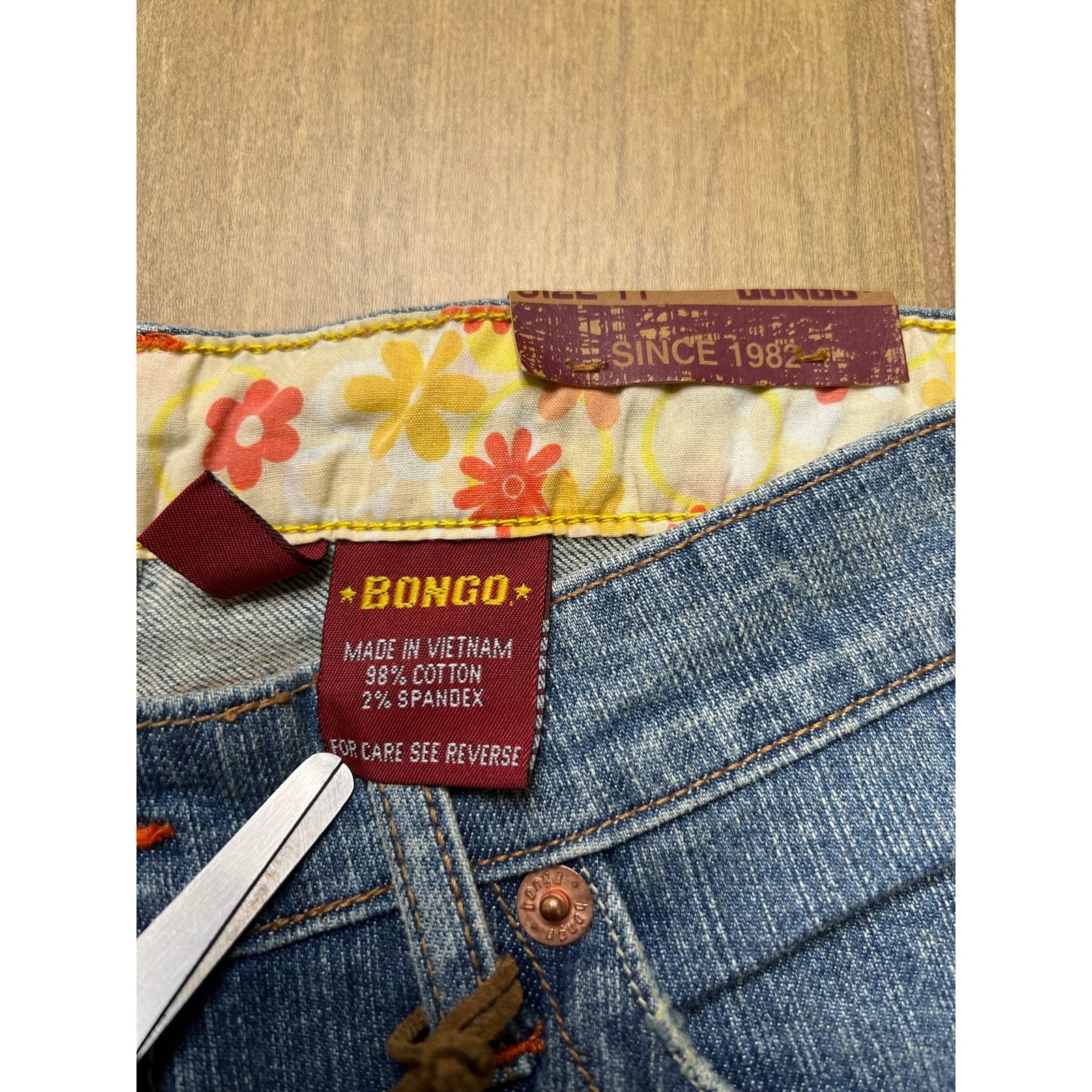 Vintage Vintage Bongo Flare Jeans Womens Size 11 Y2K Low Rise Size 31" - 5 Thumbnail