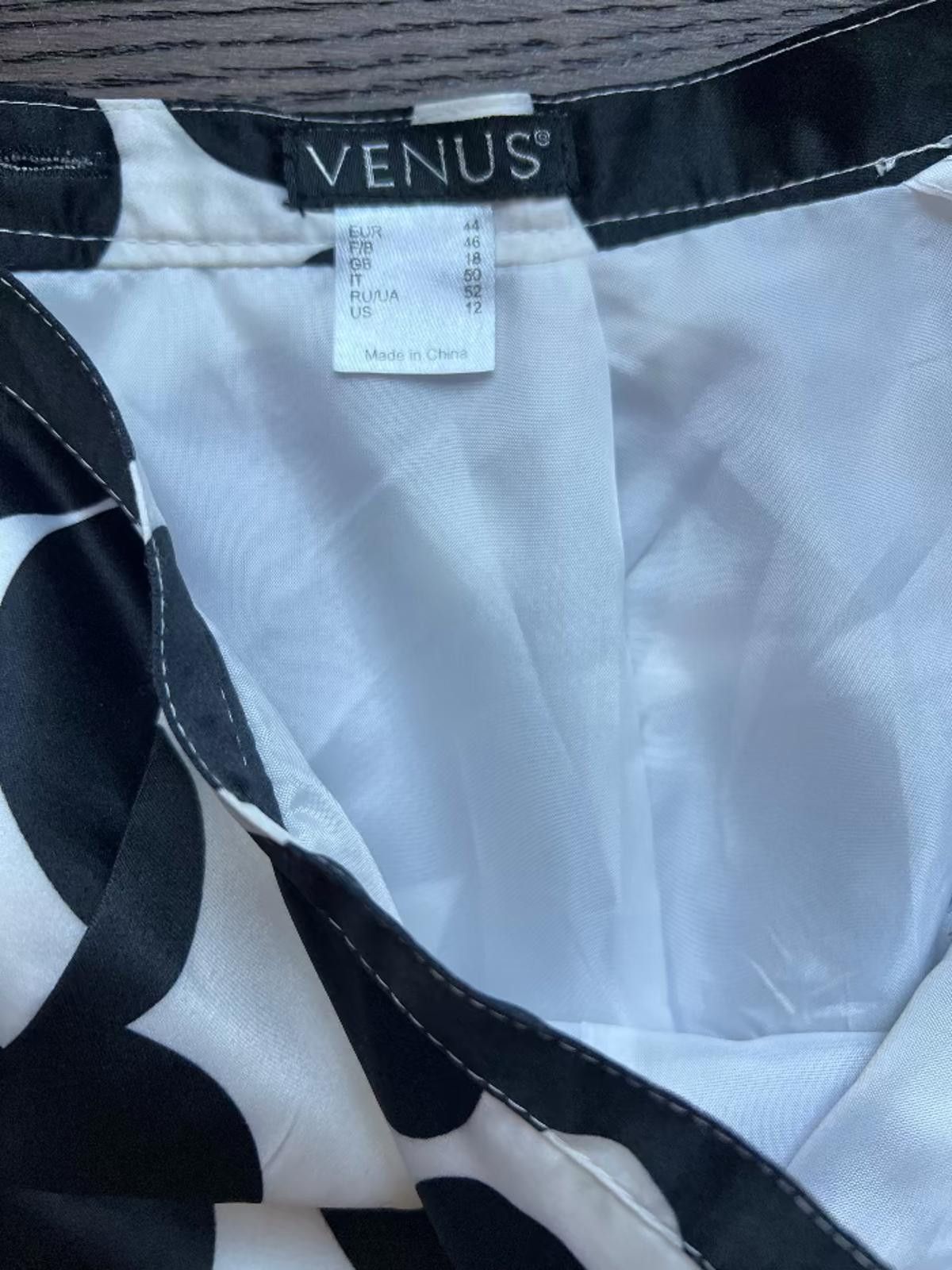 Venus Venus Y2K B&W Mod Dot Skirt Size 36" / US 14 / IT 50 - 7 Thumbnail