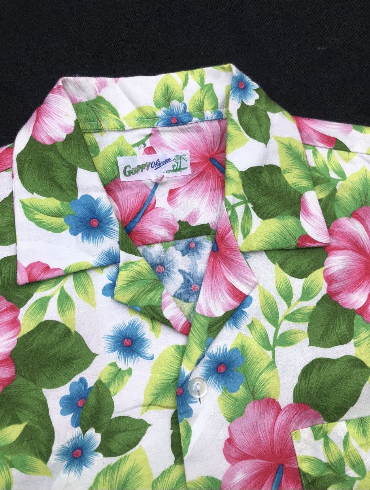 Japanese Brand Vintage 80s Guppy Okinawa Hibiscus Hawaiian Shirt Size US M / EU 48-50 / 2 - 6 Thumbnail
