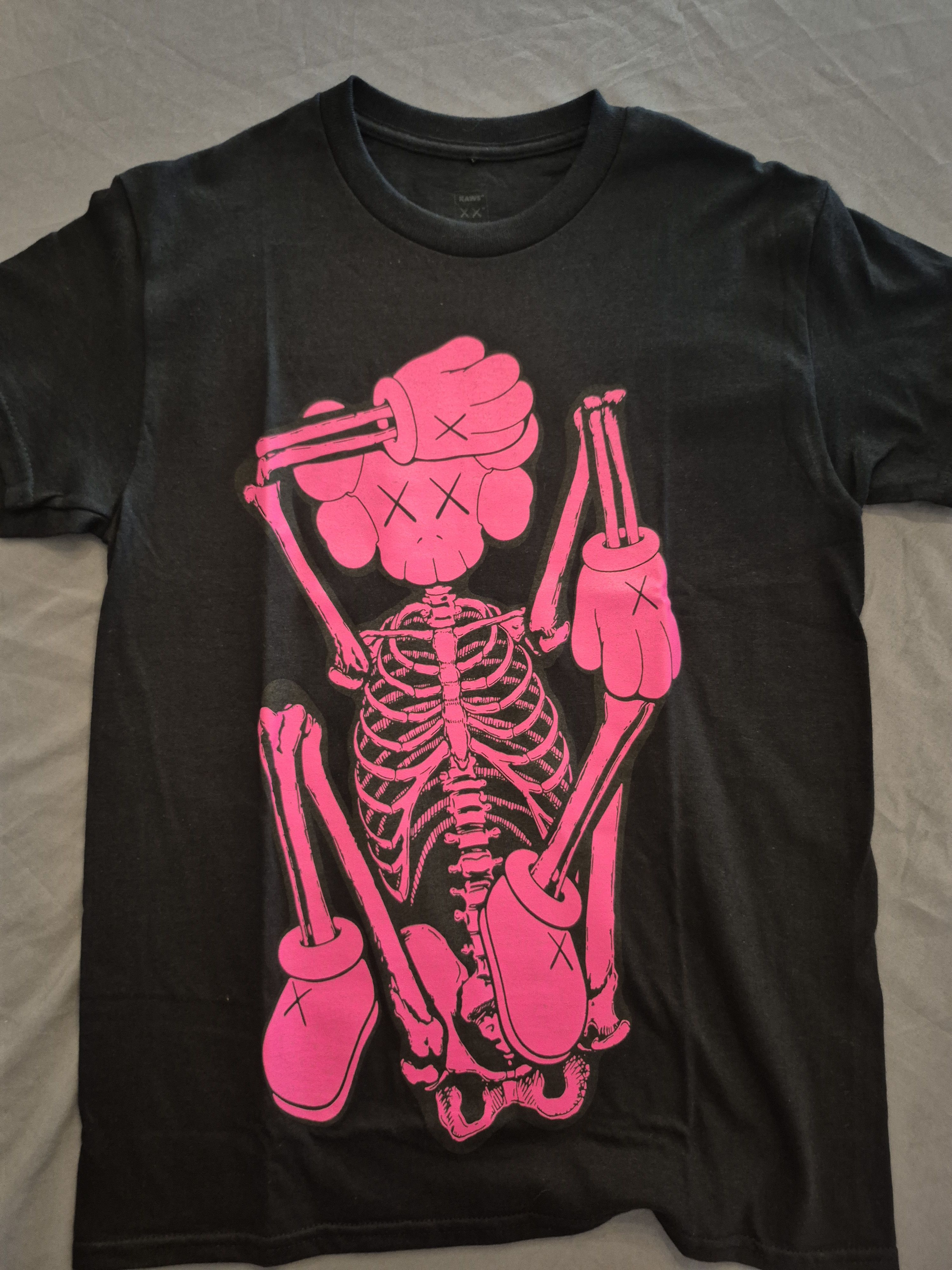 Kaws Kaws New Fiction Black and Pink Tee Size Small Size US S / EU 44-46 / 1 - 1 Thumbnail