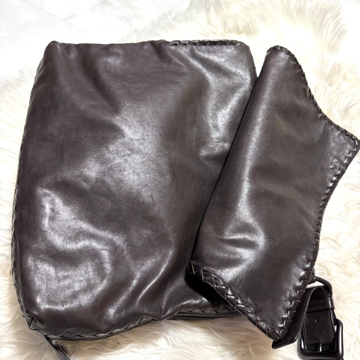 Bottega Veneta Bottega Veneta Intrecciato Piping Leather Shoulder Bag Size ONE SIZE - 24 Thumbnail