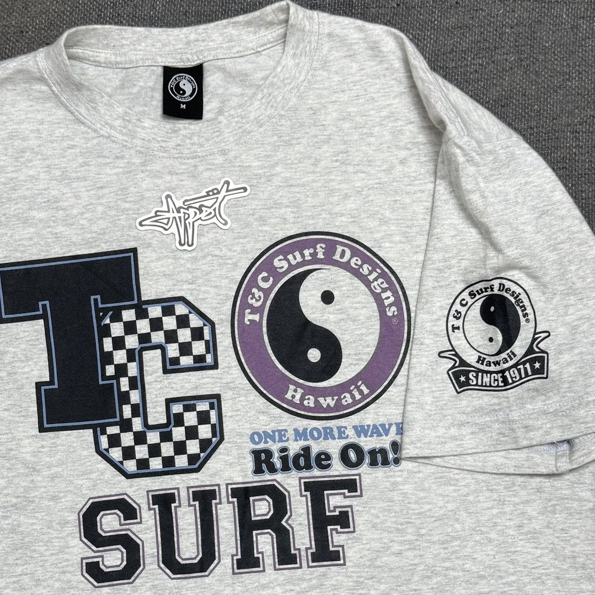 Designer T & C surf Tshirt print art Size US M / EU 48-50 / 2 - 4 Thumbnail