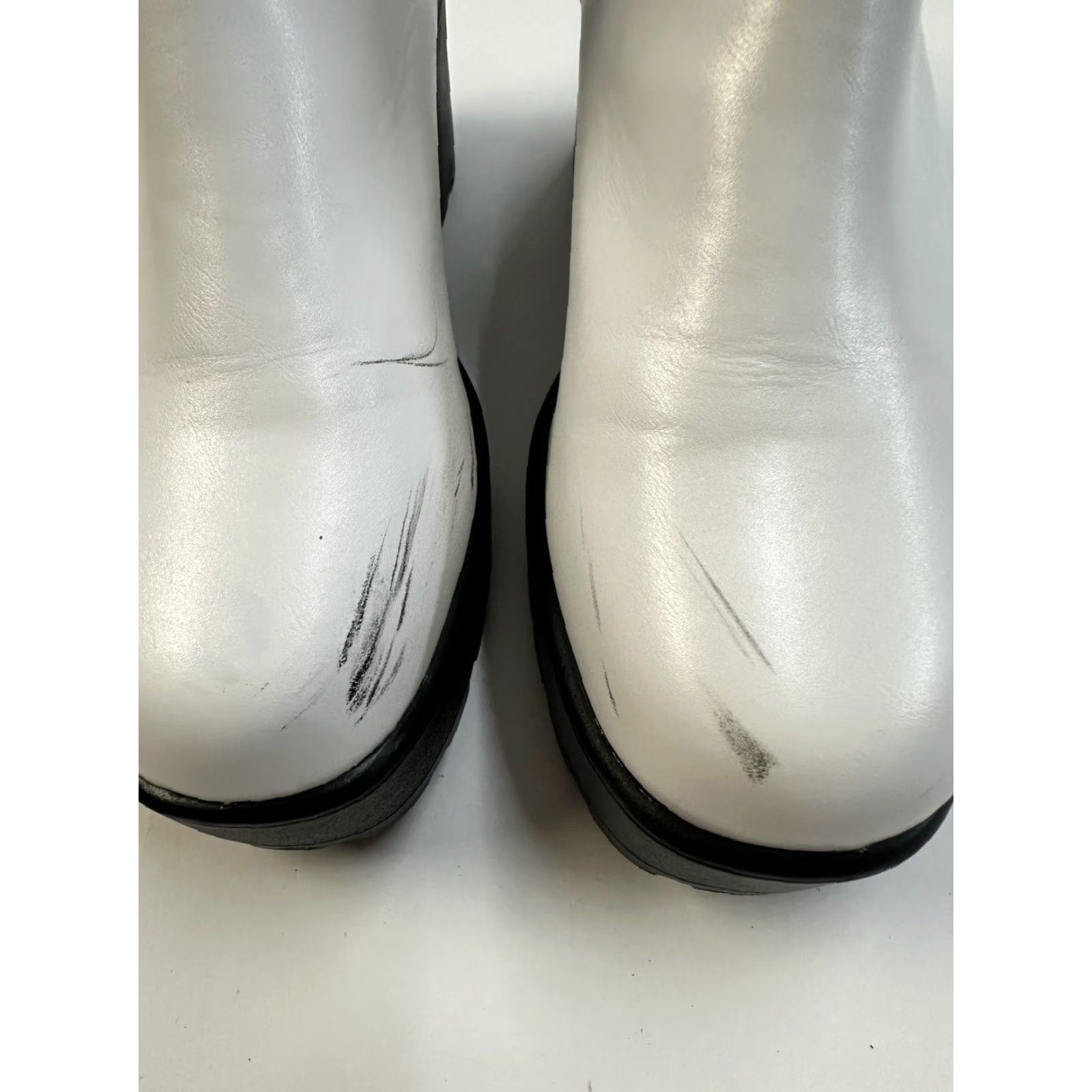 Nasty Gal Nasty Gal Women Chelsea Boot Liza White Size 6 US Block Heel Synthetic Faux Leather Chelsea Shaft Ankle Casual Shoes Size US 6 / IT 36 - 6 Thumbnail