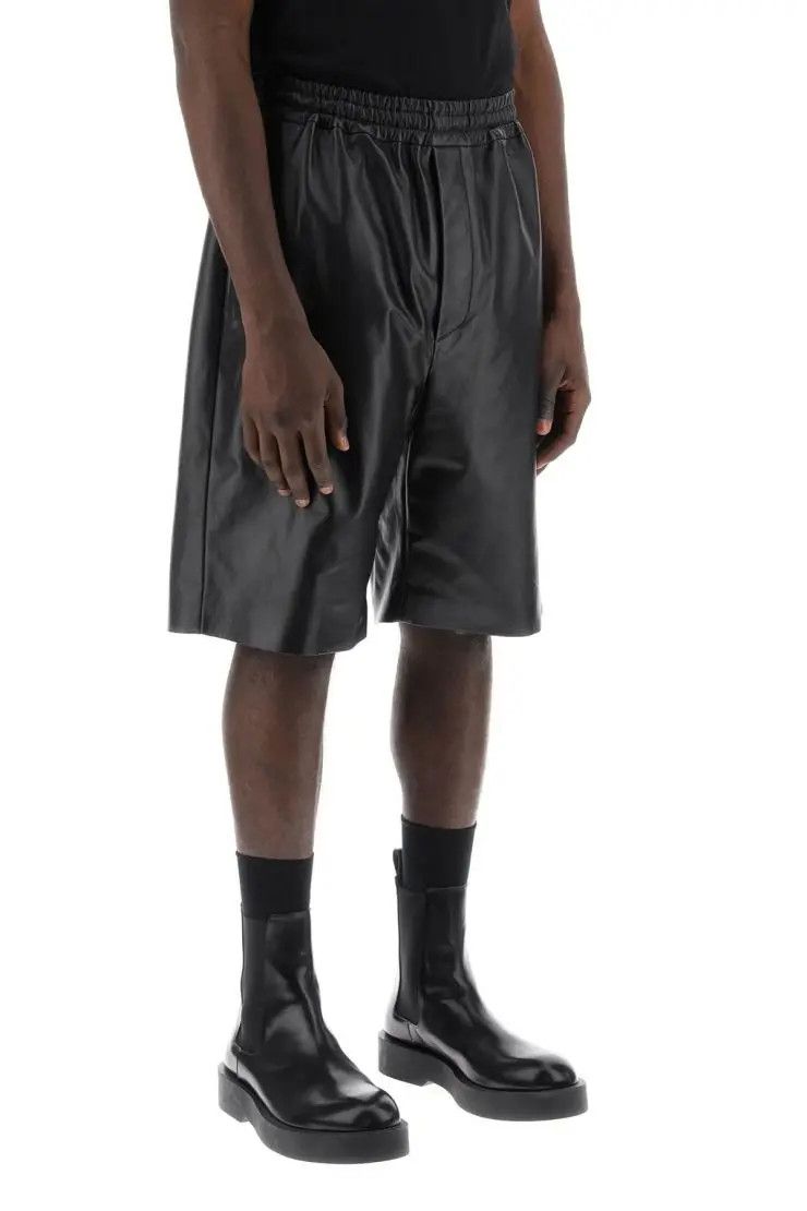 o1s22i1n0324 Leather Bermuda Shorts in Black