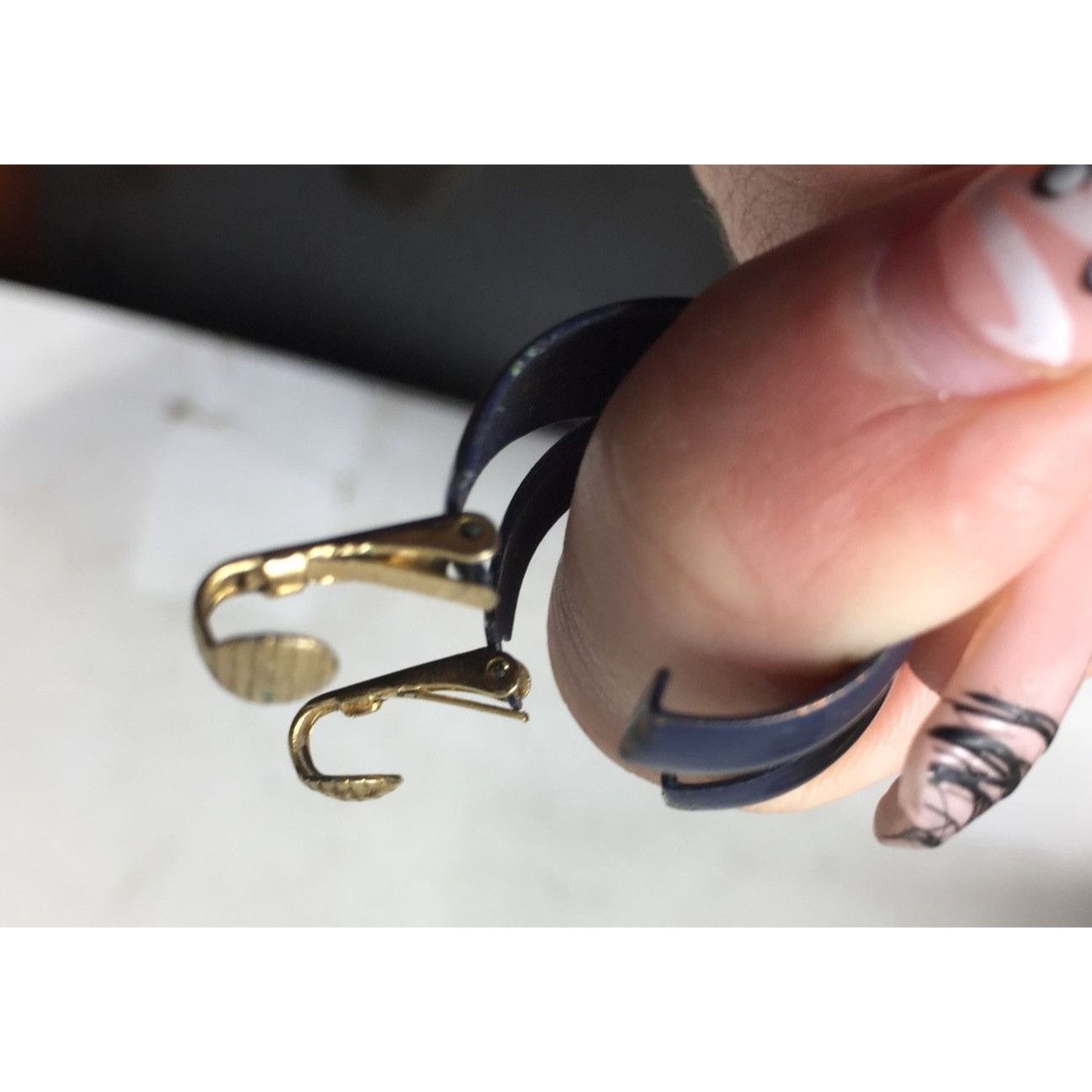 Other Women's Vintage Chunky Navy Blue and Gold tone Hoop Clip On Size ONE SIZE - 6 Thumbnail