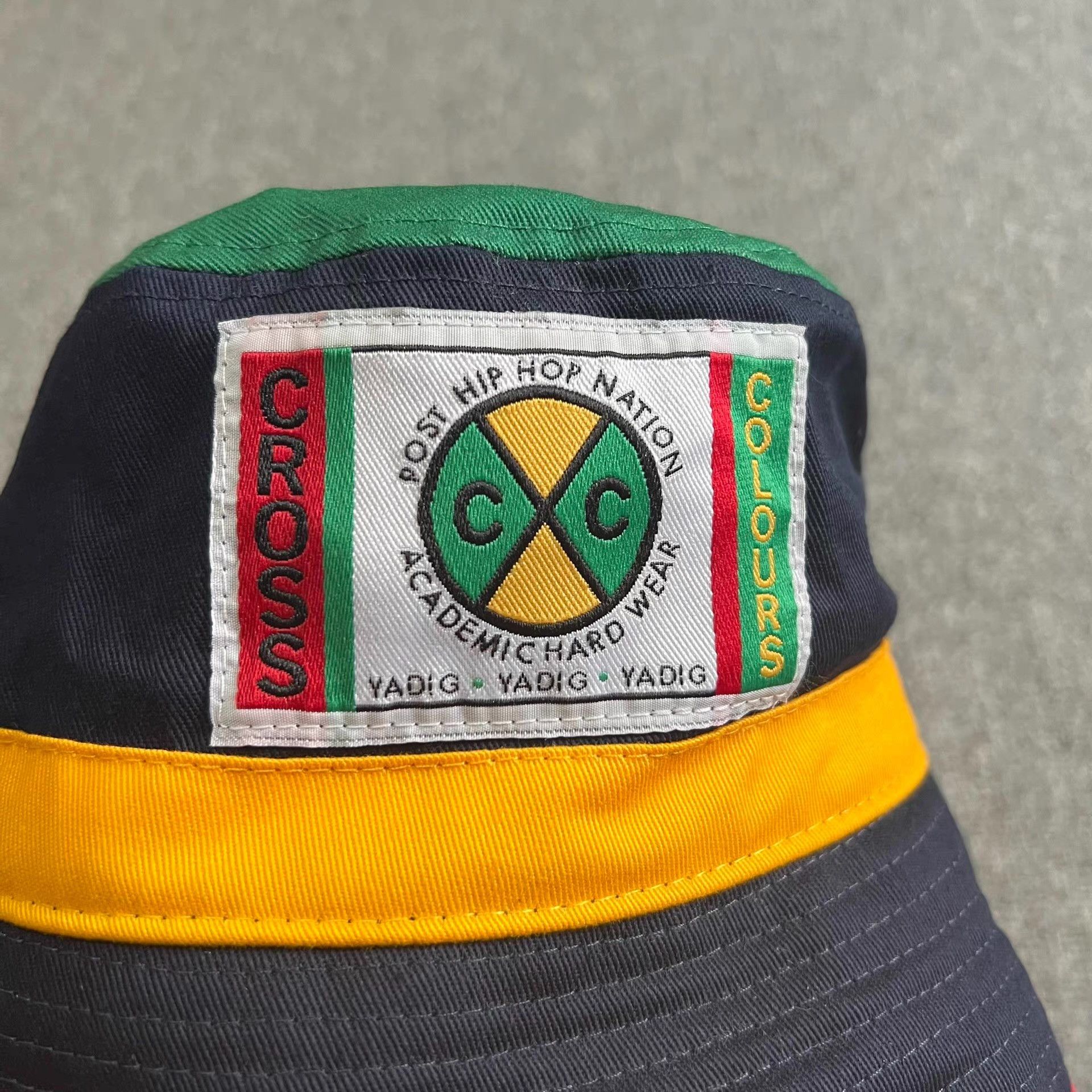 Cross Colours Cross Colours color-block embroidered bucket hat Q7 Size ONE SIZE - 2 Thumbnail