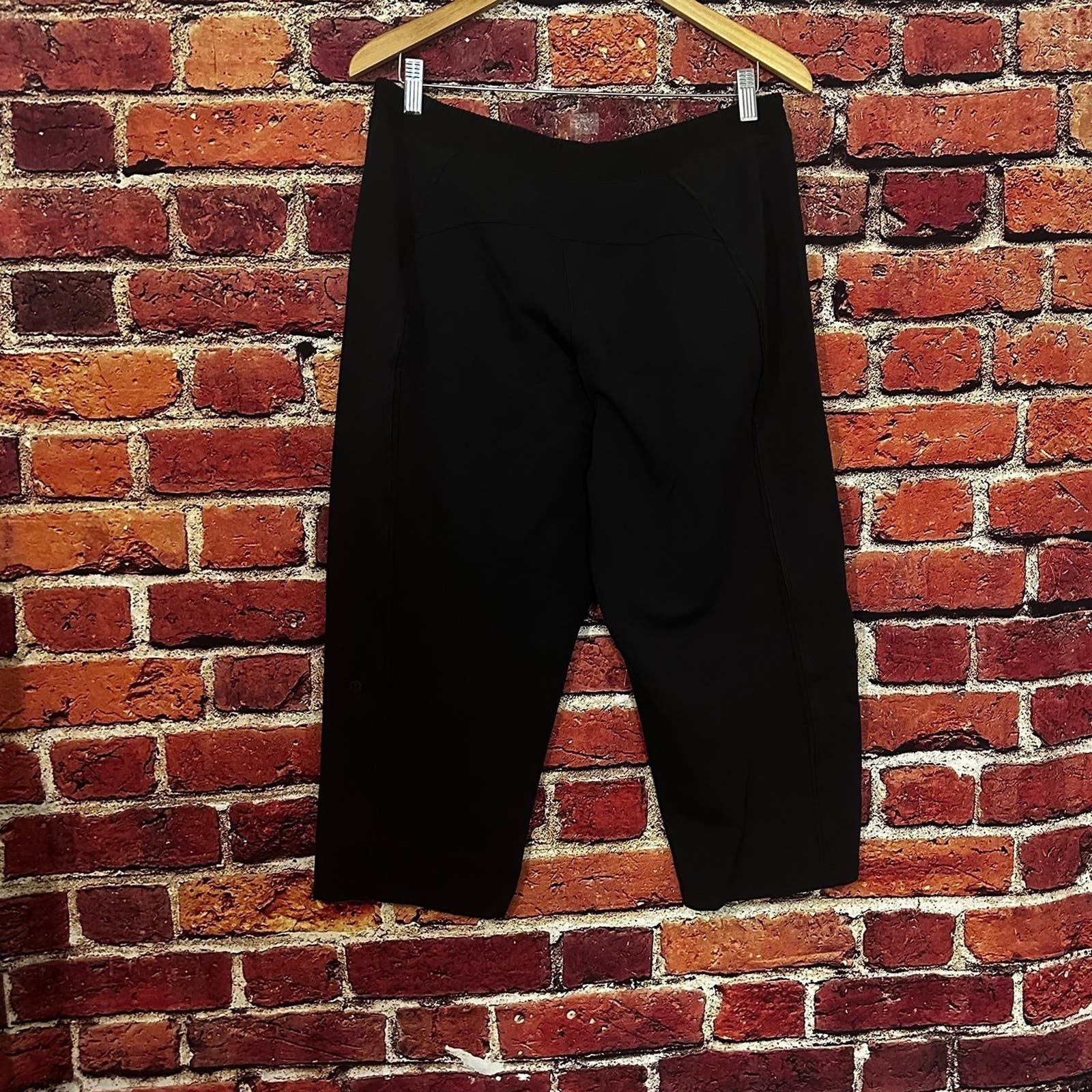 Lululemon Lululemon Capri pants Size 32" / US 10 / IT 46 - 3 Thumbnail
