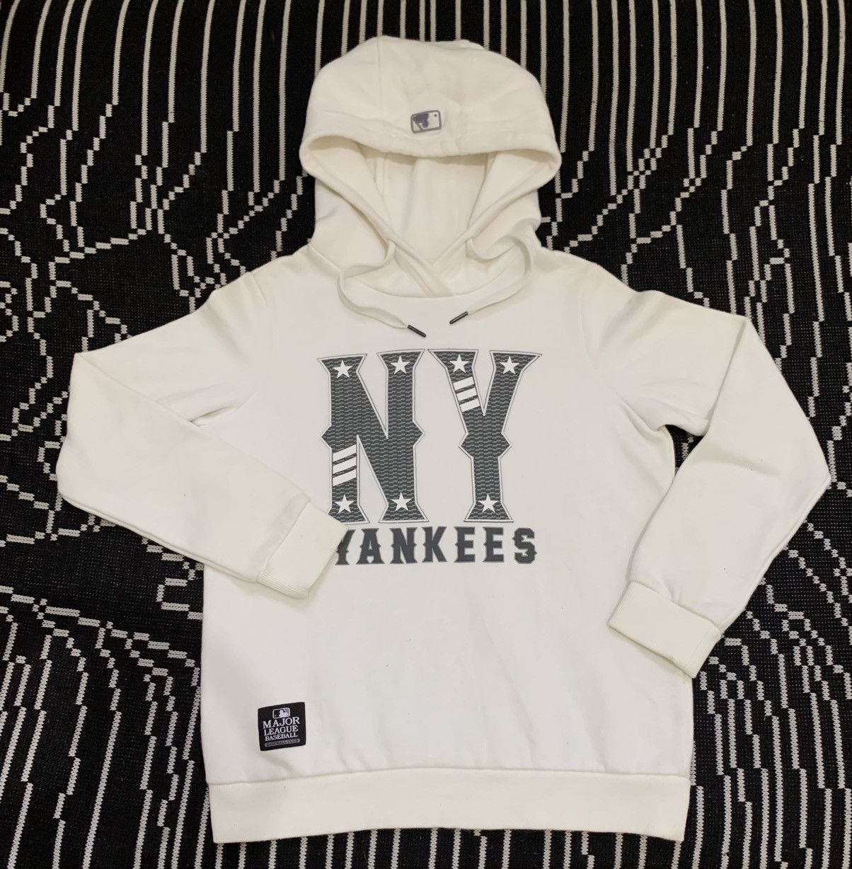 MLB Major League Baseball Yankees Size US S / EU 44-46 / 1 - 1 Thumbnail