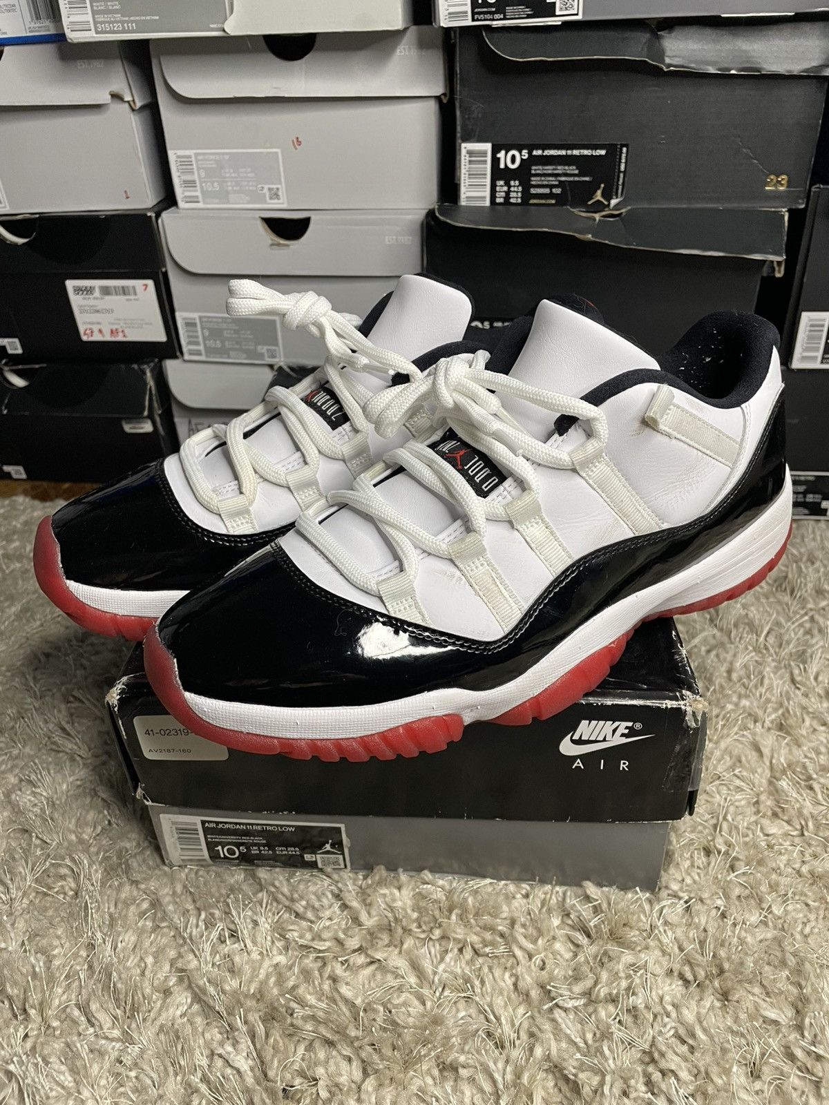 Jordan Brand Jordan 11 Low Bred Concord Size US 10.5 / EU 43-44 - 1 Thumbnail