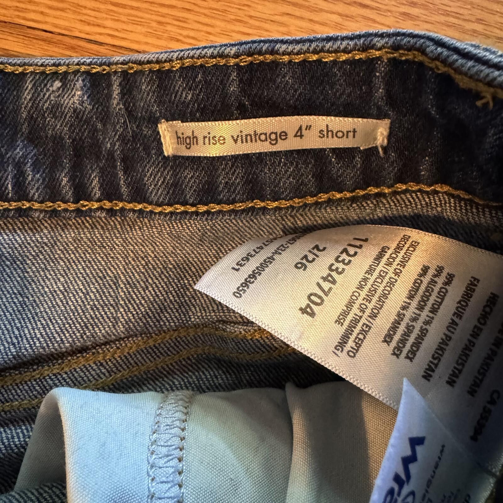 Wrangler Wrangler Size 26 High Rise Vintage 4" Size 28" / US 6 / IT 42 - 5 Thumbnail