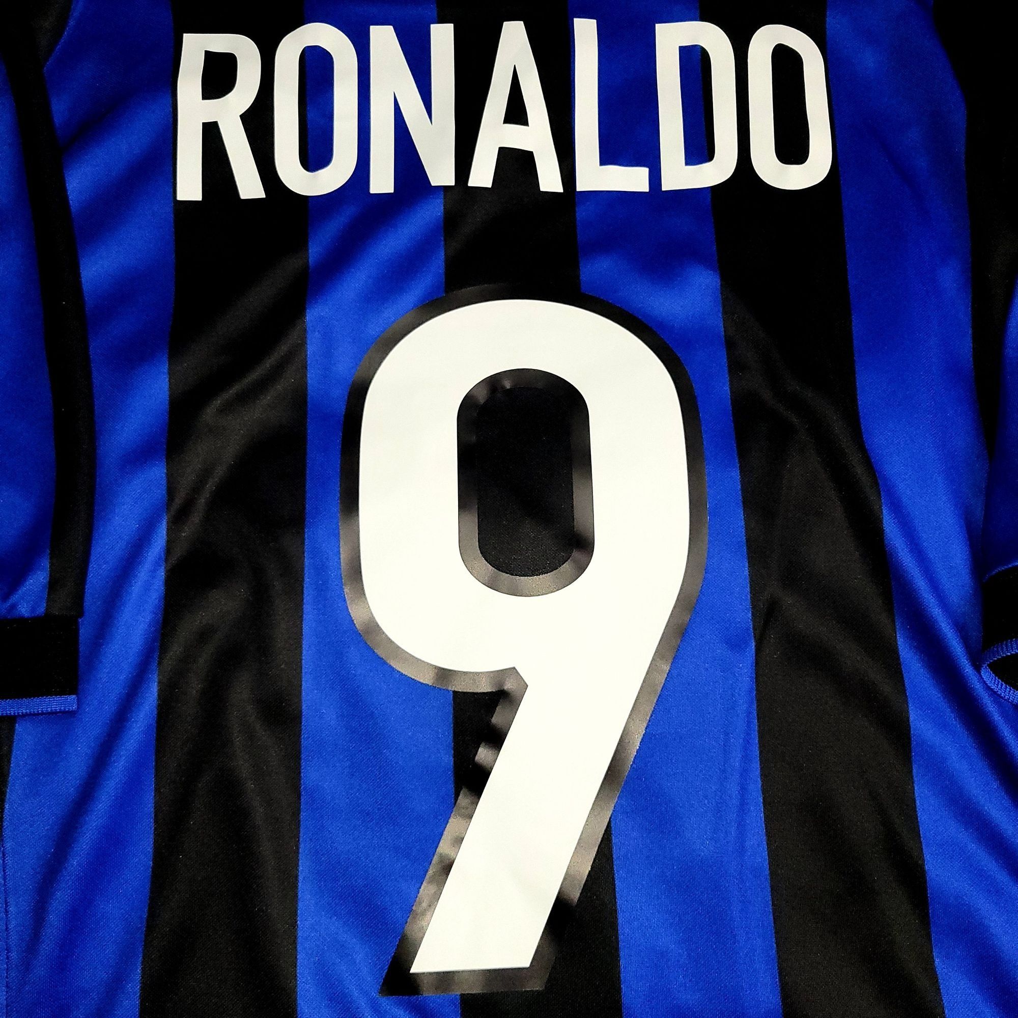 Nike Ronaldo Inter Milan Nike 1998 1999 UEFA Soccer Jersey M Size US M / EU 48-50 / 2 - 4 Thumbnail