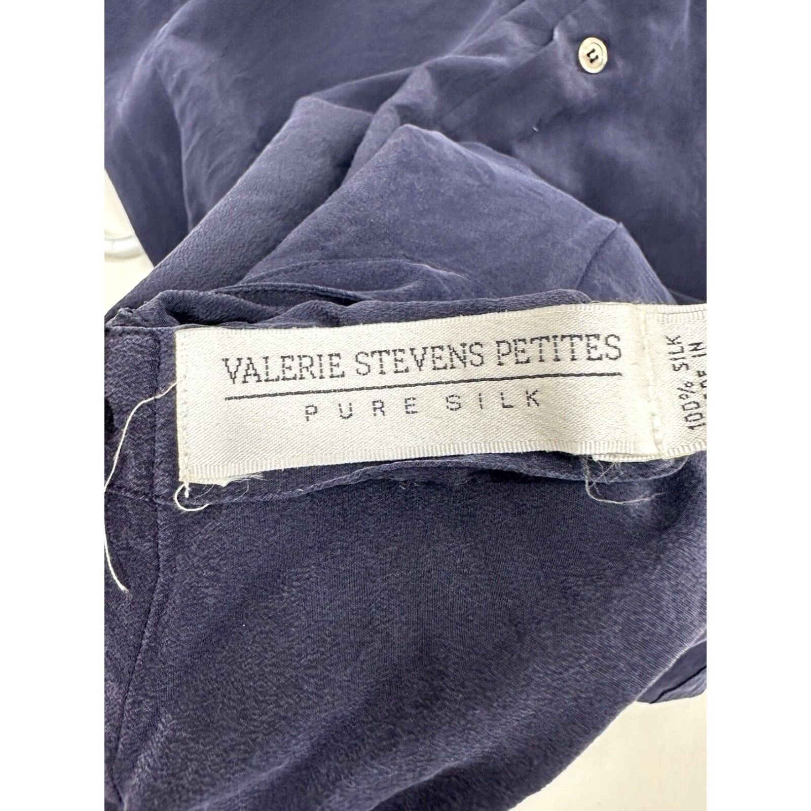 Vintage VINTAGE Valerie Stevens Womens Blouse Blue Silk Short Sleeve Button-Up Back VTG Size 8P Petites Womens Regular 80s 90s Classic Sportswear Shirt Size M / US 6-8 / IT 42-44 - 4 Thumbnail