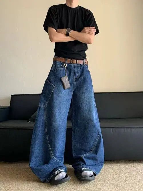 Japanese Brand Blue Vintage Multi-Pocket Straight Jeans Size US 32 / EU 48 - 1 Thumbnail