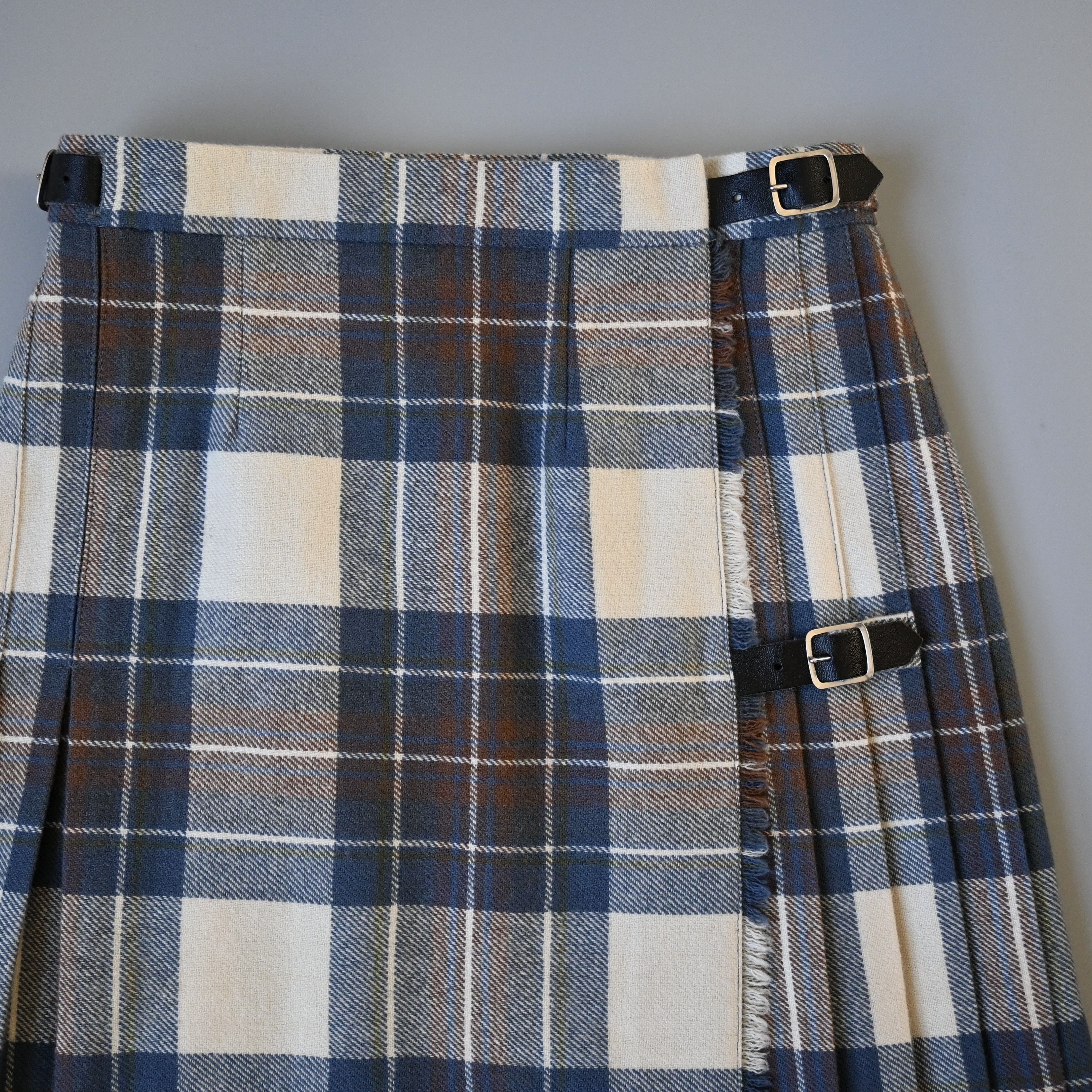 Vintage VTG 1990s James Dalgliesh tartan kilt skirt, made in England Size 30" / US 8 / IT 44 - 6 Thumbnail