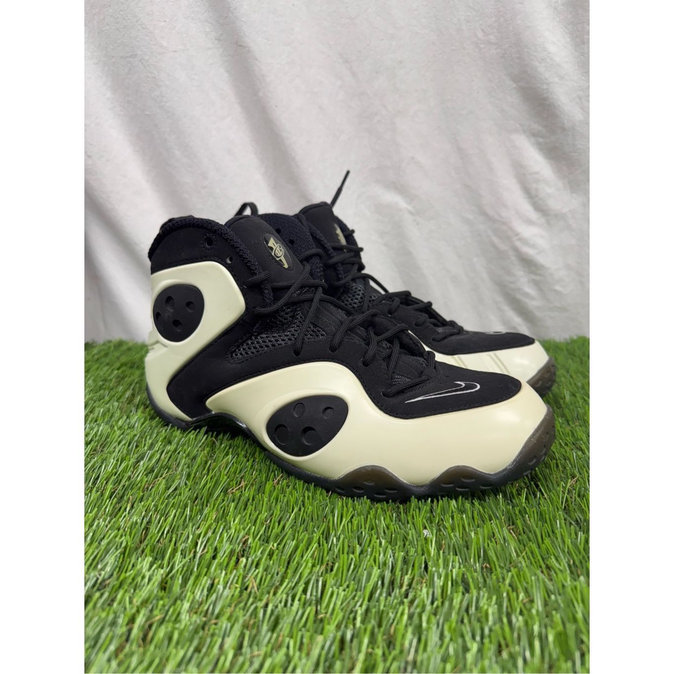 Nike Size 9.5 - Nike Zoom Rookie QS 2018 Glow In The Dark Size US 9 / EU 42 - 1 Thumbnail