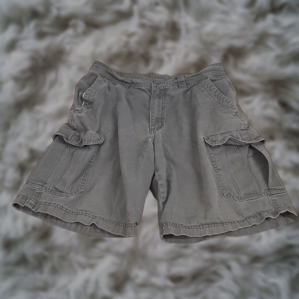 Vintage Columbia Cargo Shorts Mens Dark Green Omni-Shade 32W 10L Size US 32 / EU 48 - 1 Thumbnail