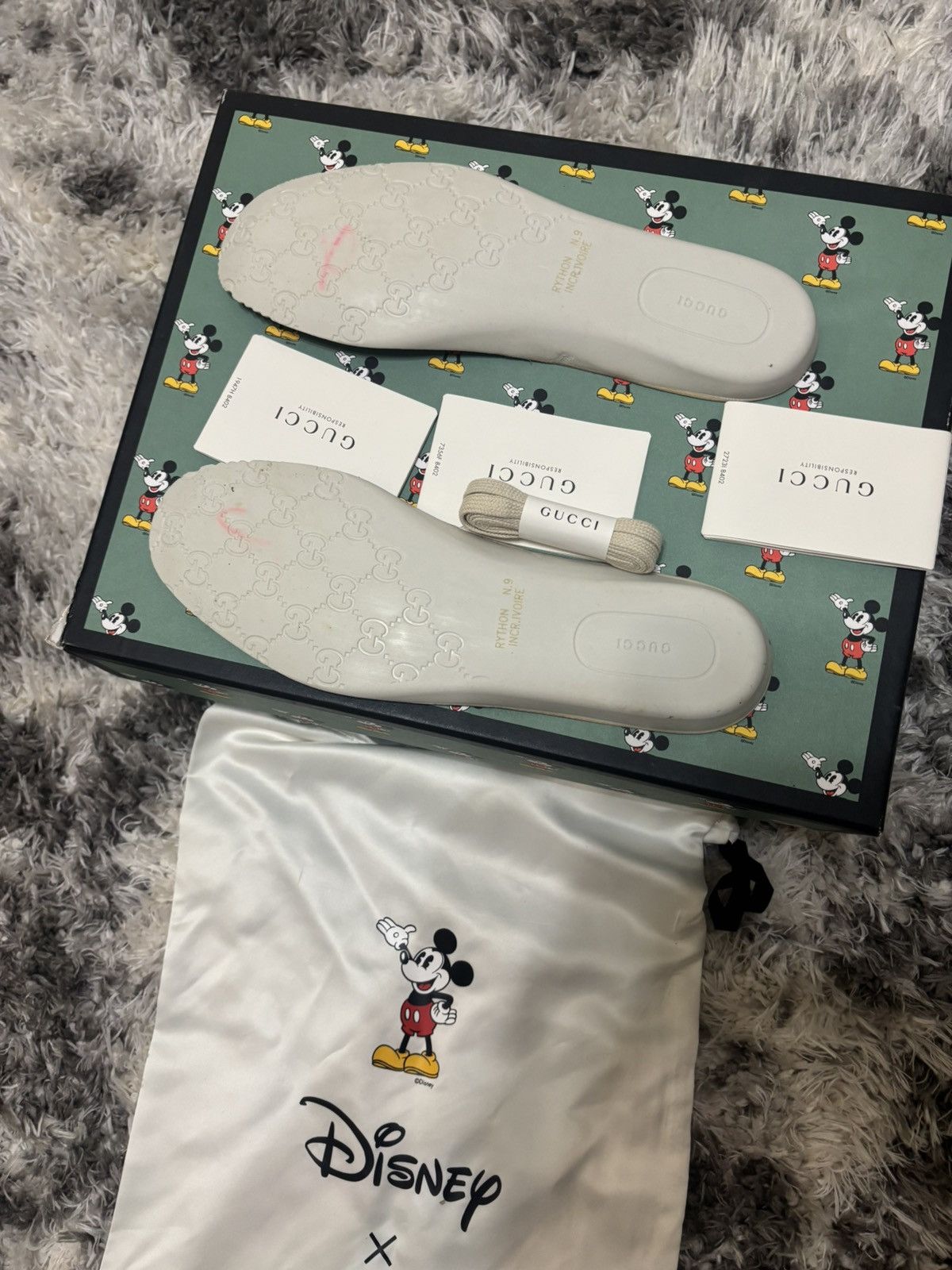 Gucci New Super Rare Gucci x Mickey Mouse Rhyton Leather Sneaker Size US 9 / EU 42 - 7 Thumbnail