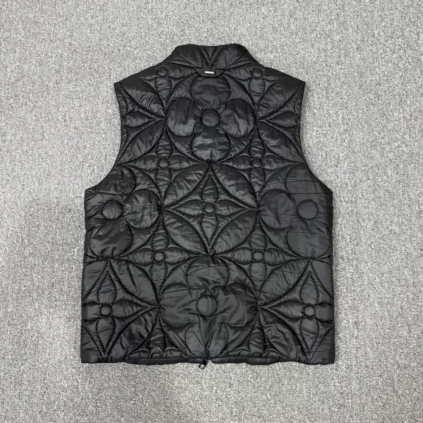 Louis Vuitton LV Black Monogram Empreinte Vest 48 Inner Hole Size US M / EU 48-50 / 2 - 2 Thumbnail