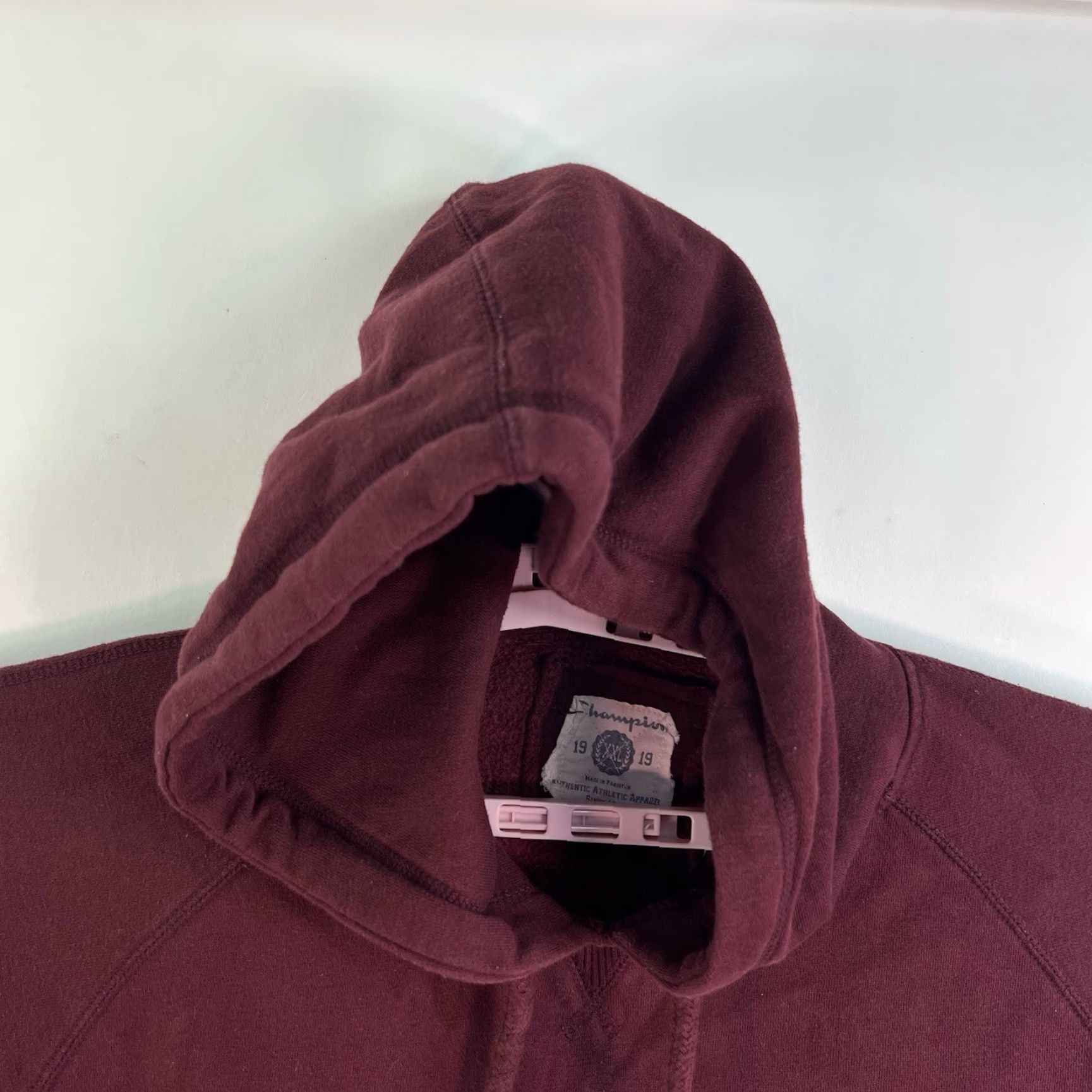 Champion VINTAGE Champion Harvard College 2015 Grad Hooded Sweatshirt Mens 2XL Crimson Red Ivy Logo 90s College Hoodie Mens Size US XXL / EU 58 / 5 - 4 Thumbnail