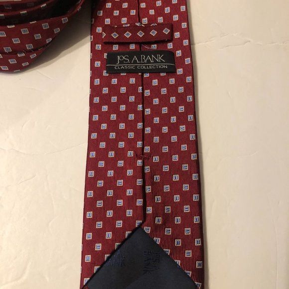 Jos. A. Bank JOS.A.BANK MEN'S NEW 100%SILK NECK TIE 3 1/2" X 59" Size ONE SIZE - 4 Thumbnail