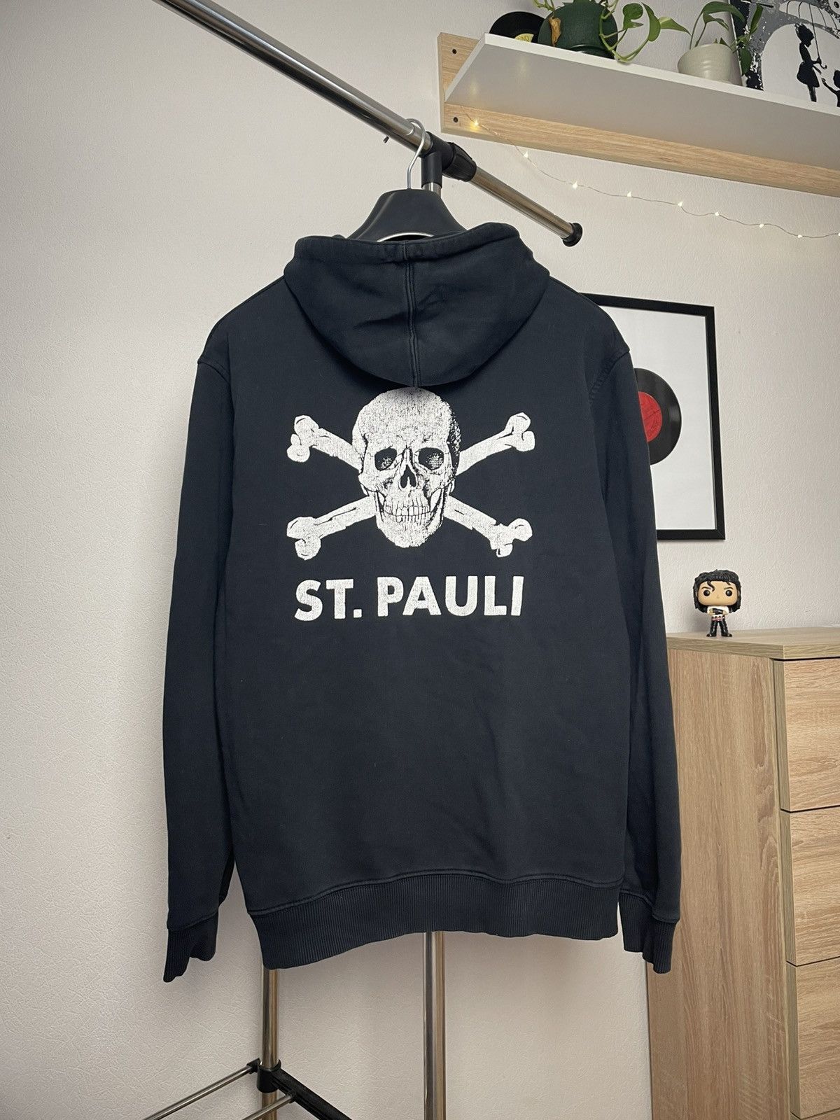 Vintage Vintage St.Pauli Skull Big Logo Hoodie L Size US L / EU 52-54 / 3 - 1 Thumbnail