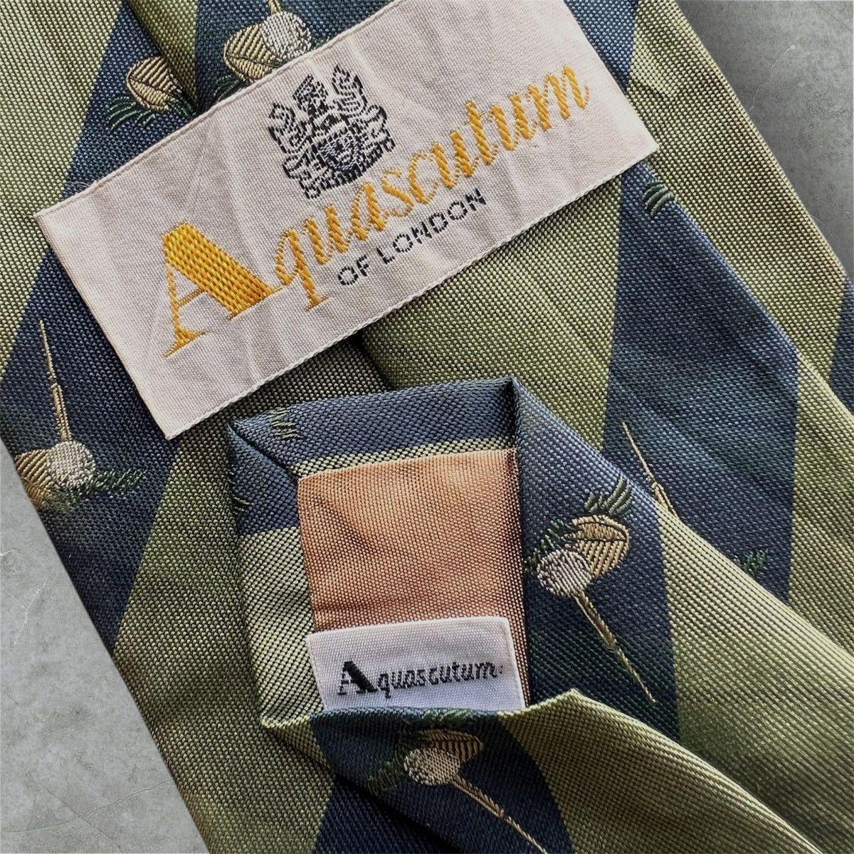 Burberry Lot of 3 LUXURY DESIGNERS Silk Neckties IV Size ONE SIZE - 14 Thumbnail