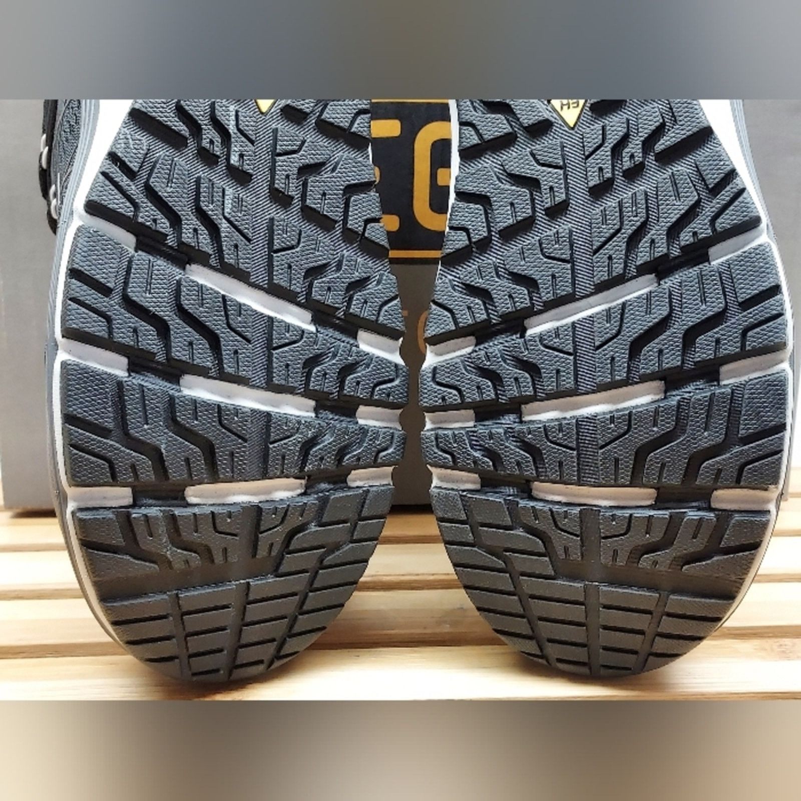 KEEN KEEN Mens Vapor/Black Vista Energy Work Shoes SZ 8.5EE Wide Size US 8.5 / EU 41-42 - 10 Thumbnail