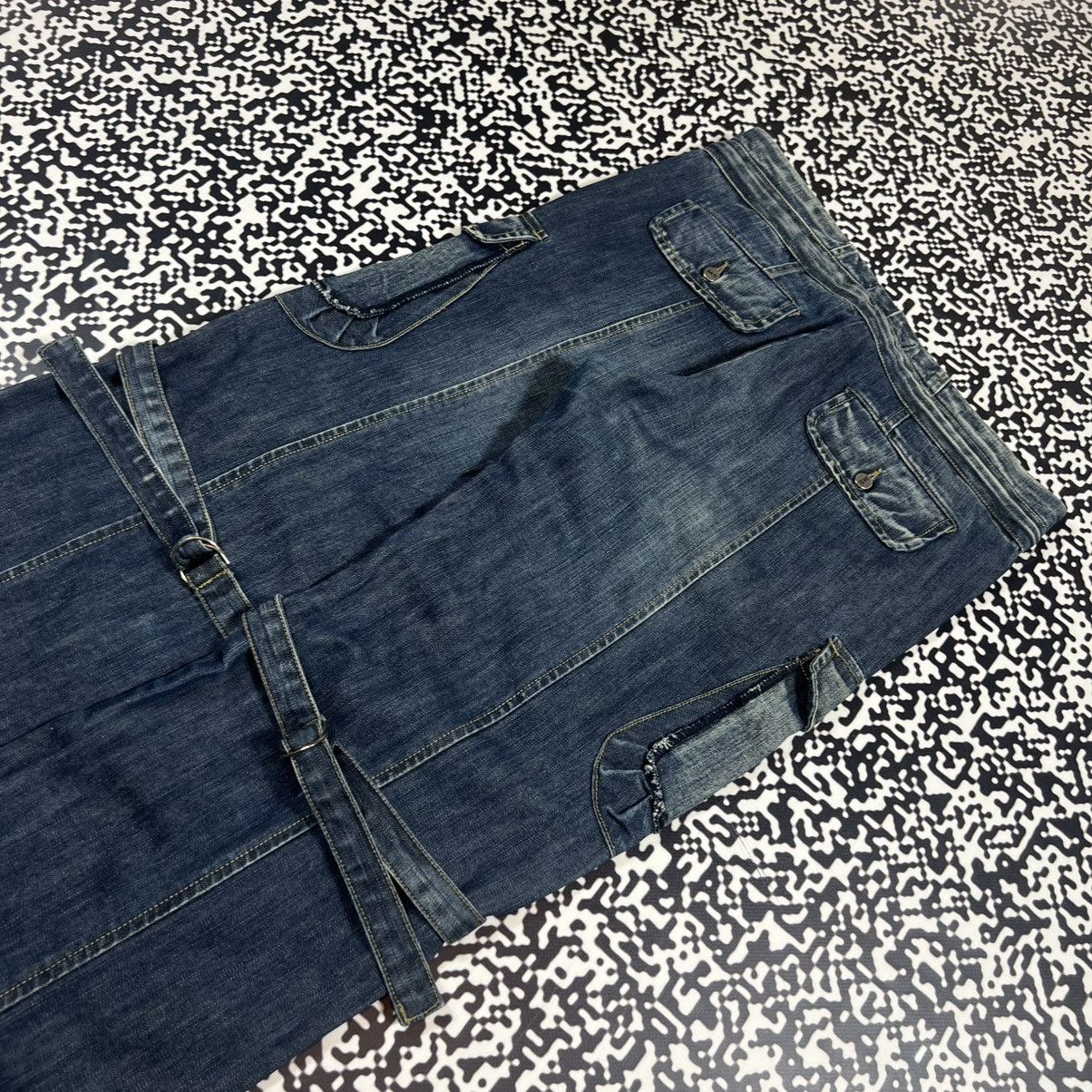 Japanese Brand Vintage Y2K Japanese Cargo Denim Jeans Bondage Style Size 27" / US 4 / IT 40 - 13 Thumbnail