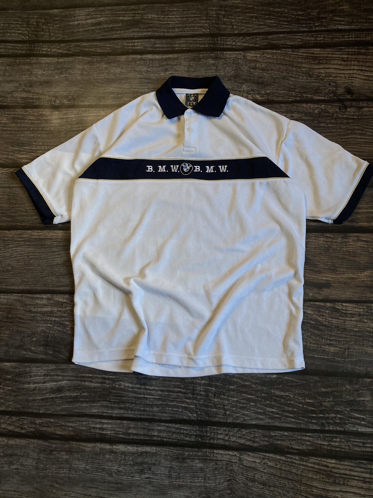 BMW ⚡️ BMW center logo 90’s tee Size US XL / EU 56 / 4 - 1 Thumbnail