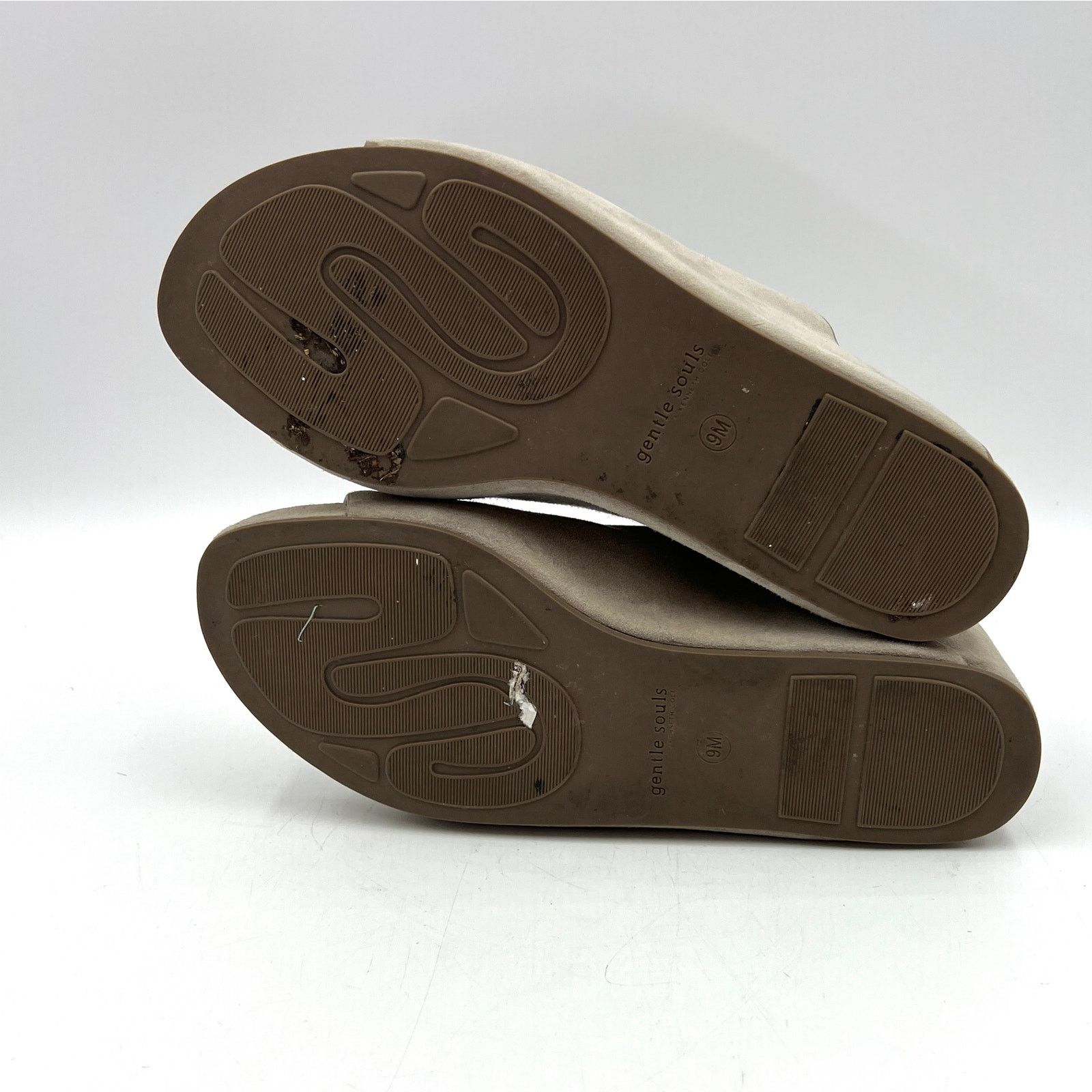 Gentle Souls Gentle Souls by Kenneth Cole Gisele 65 Suede Mules Size US 9 / IT 39 - 7 Thumbnail